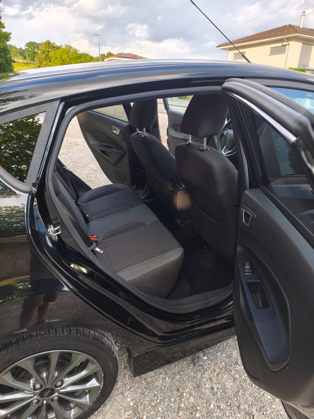 FORD 1.0 EcoB 140 ST-Line-image-4