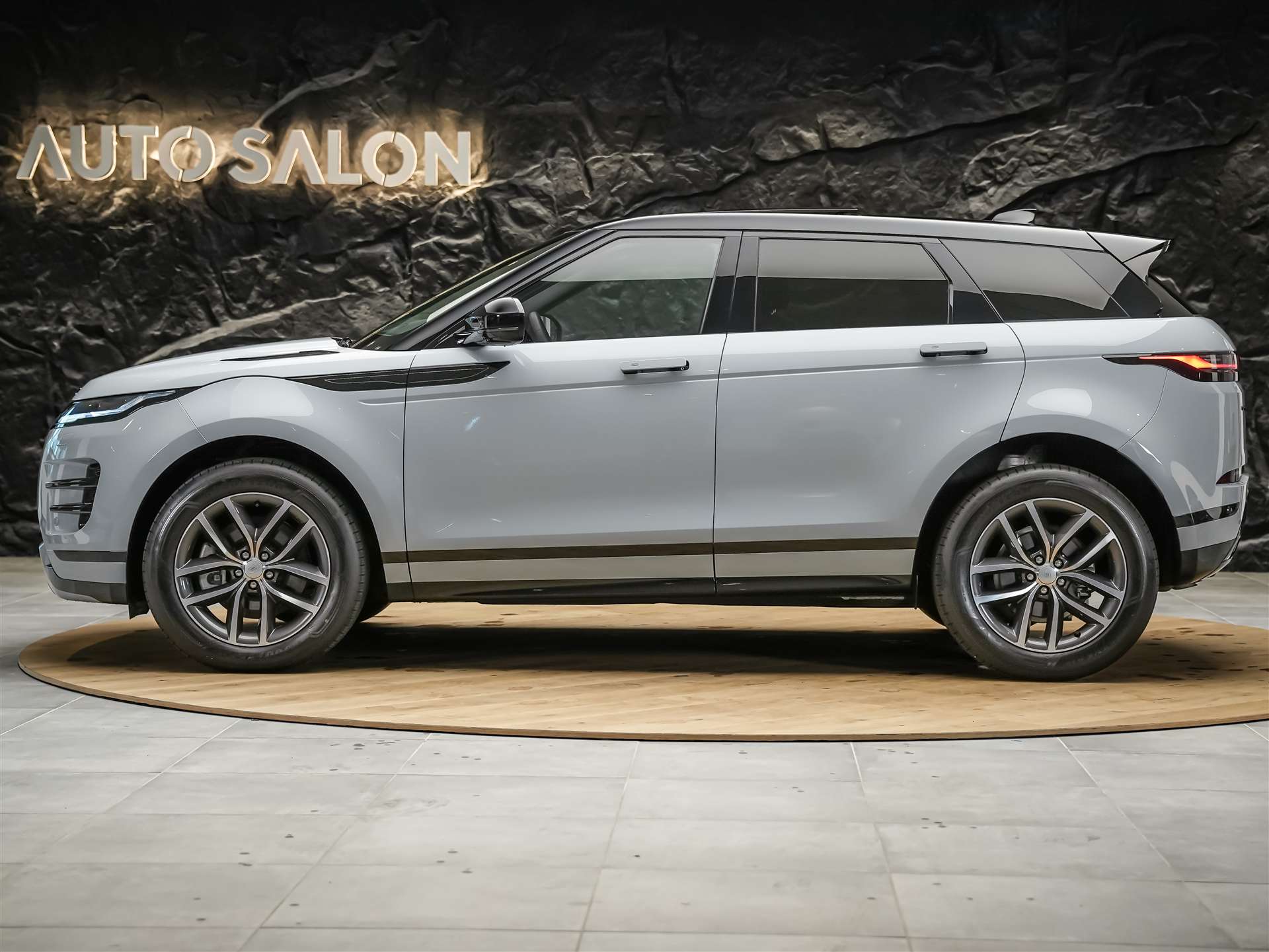 LAND ROVER Range Rover Evoque R-Dynamic D 200 MHEV SE AT9 *Facelift*Werksgarantie*Panorama*-image-1