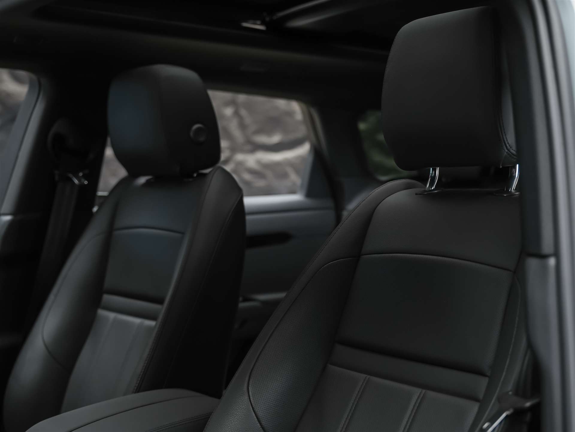 LAND ROVER Range Rover Evoque R-Dynamic D 200 MHEV SE AT9 *Facelift*Werksgarantie*Panorama*-image-9
