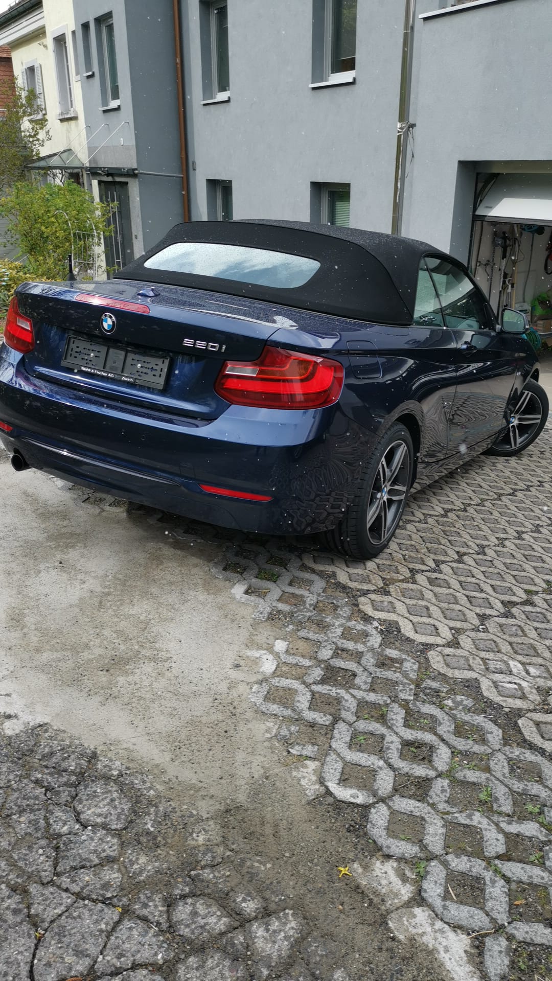 BMW 220i-image-2