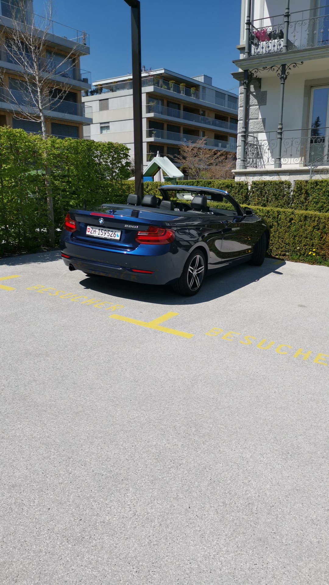 BMW 220i-image-1