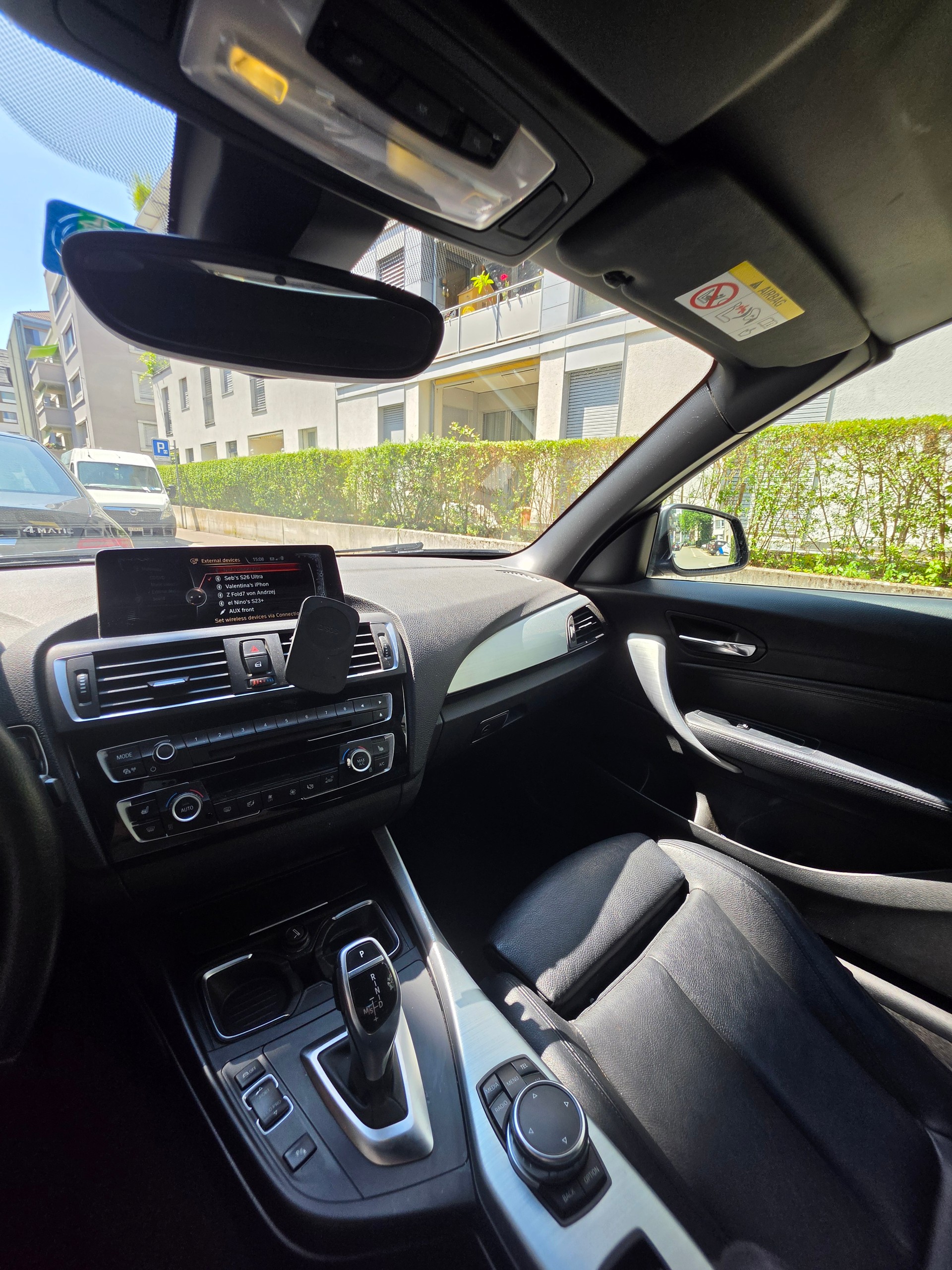 BMW 220i-image-3