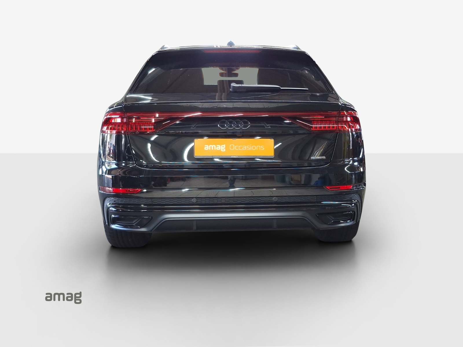 AUDI Q8 55 TFSI e quattro PHEV tiptronic-image-3