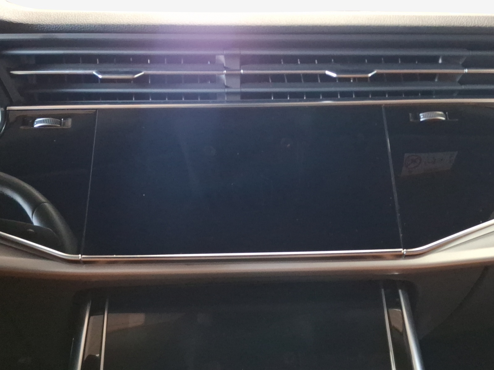 AUDI Q8 55 TFSI e quattro PHEV tiptronic-image-10