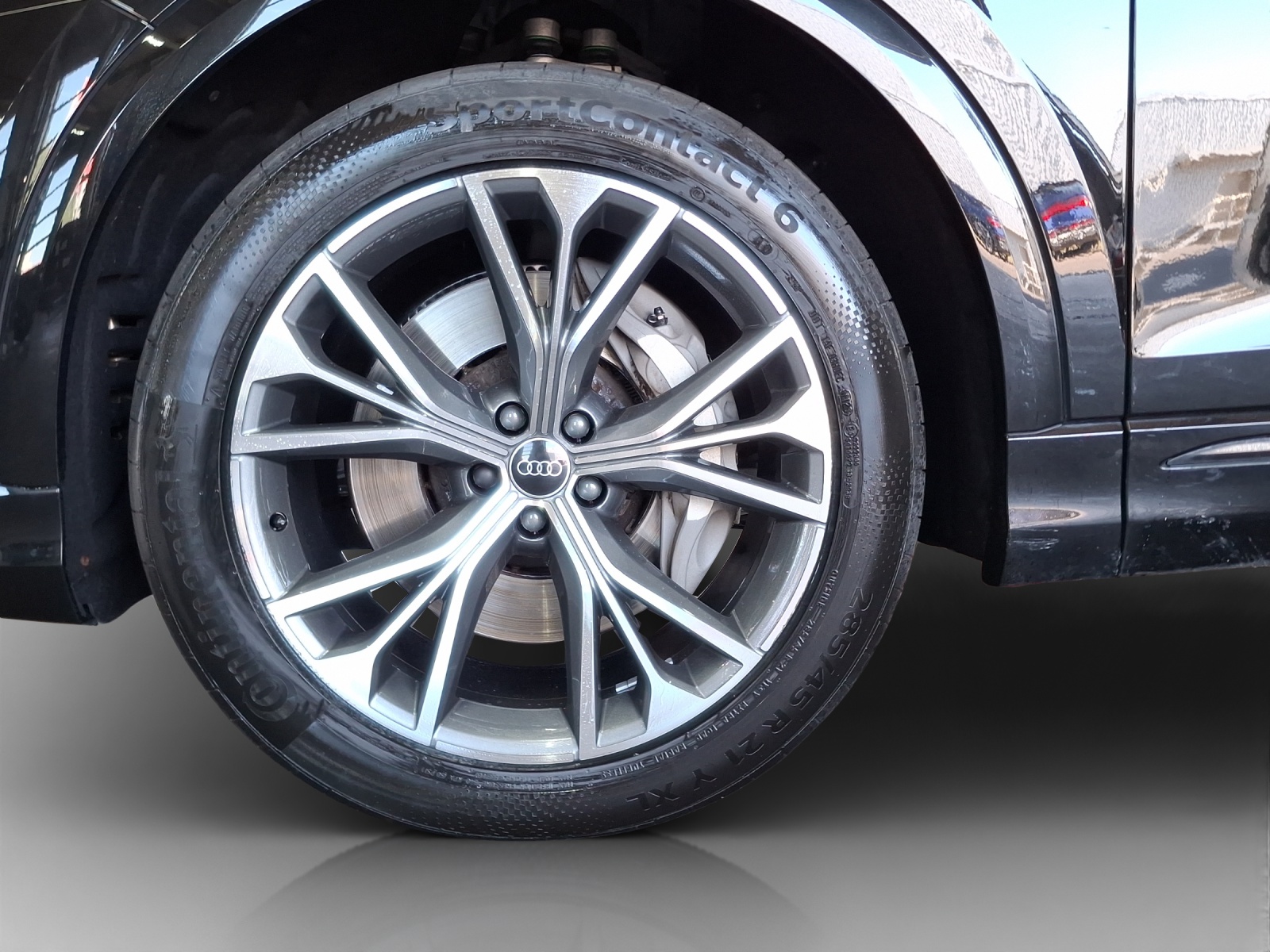 AUDI Q8 55 TFSI e quattro PHEV tiptronic-image-14
