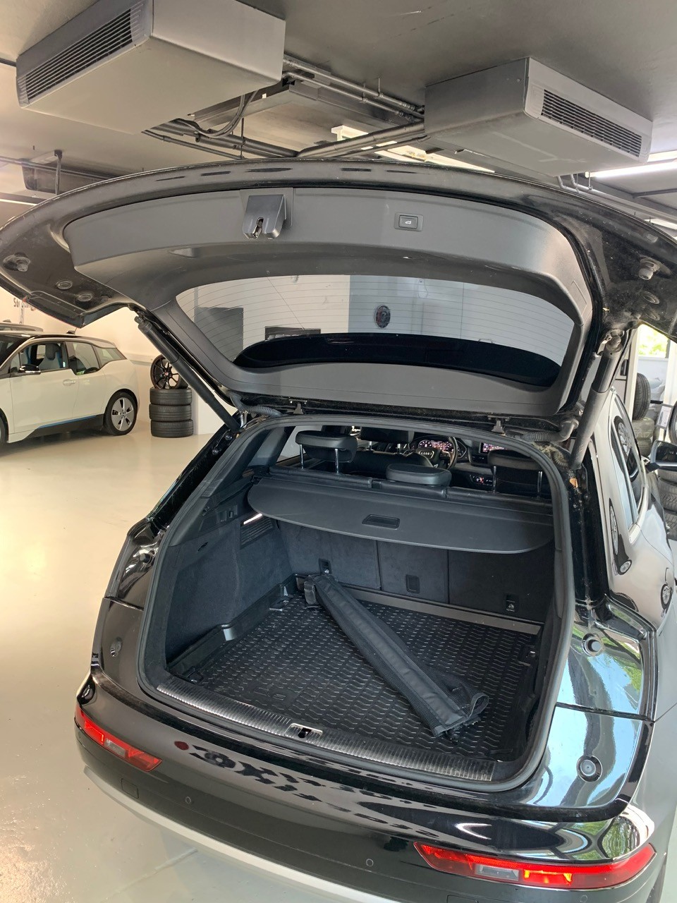 AUDI Q5 2.0 TFSI sport quattro S-tronic-image-14