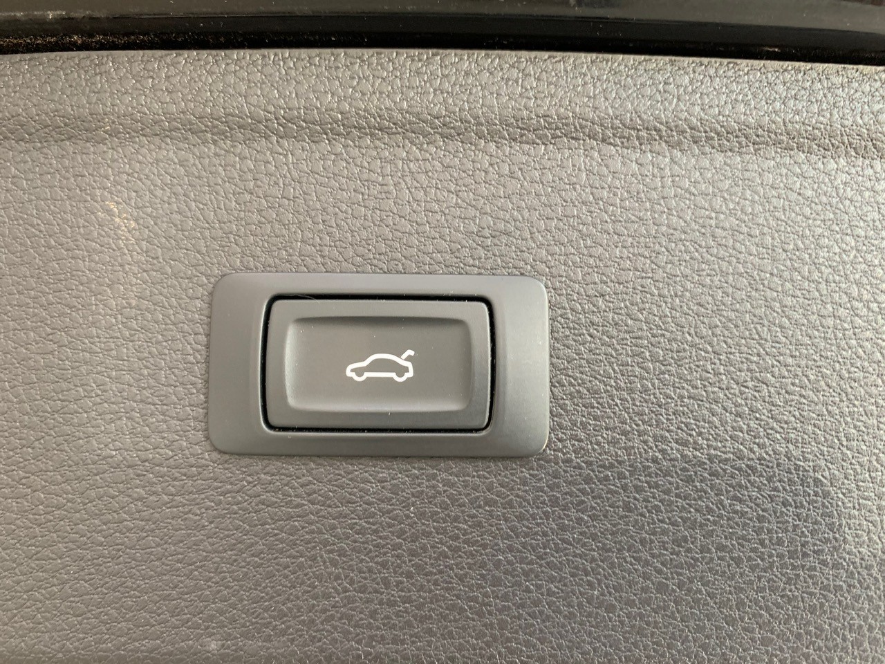 AUDI Q5 2.0 TFSI sport quattro S-tronic-image-13