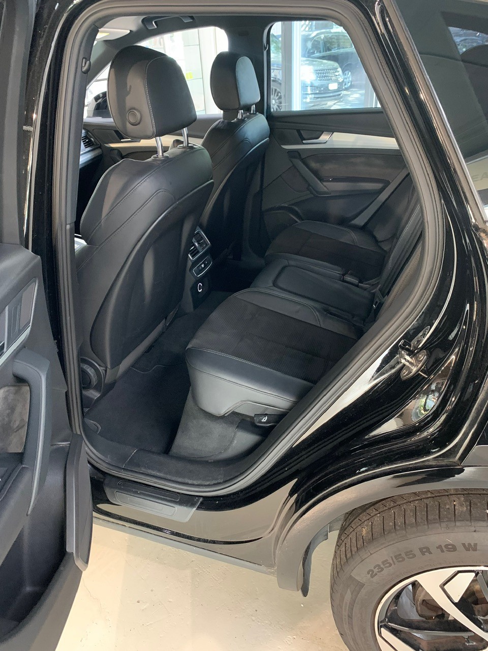 AUDI Q5 2.0 TFSI sport quattro S-tronic-image-31