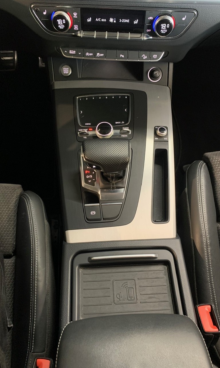 AUDI Q5 2.0 TFSI sport quattro S-tronic-image-23