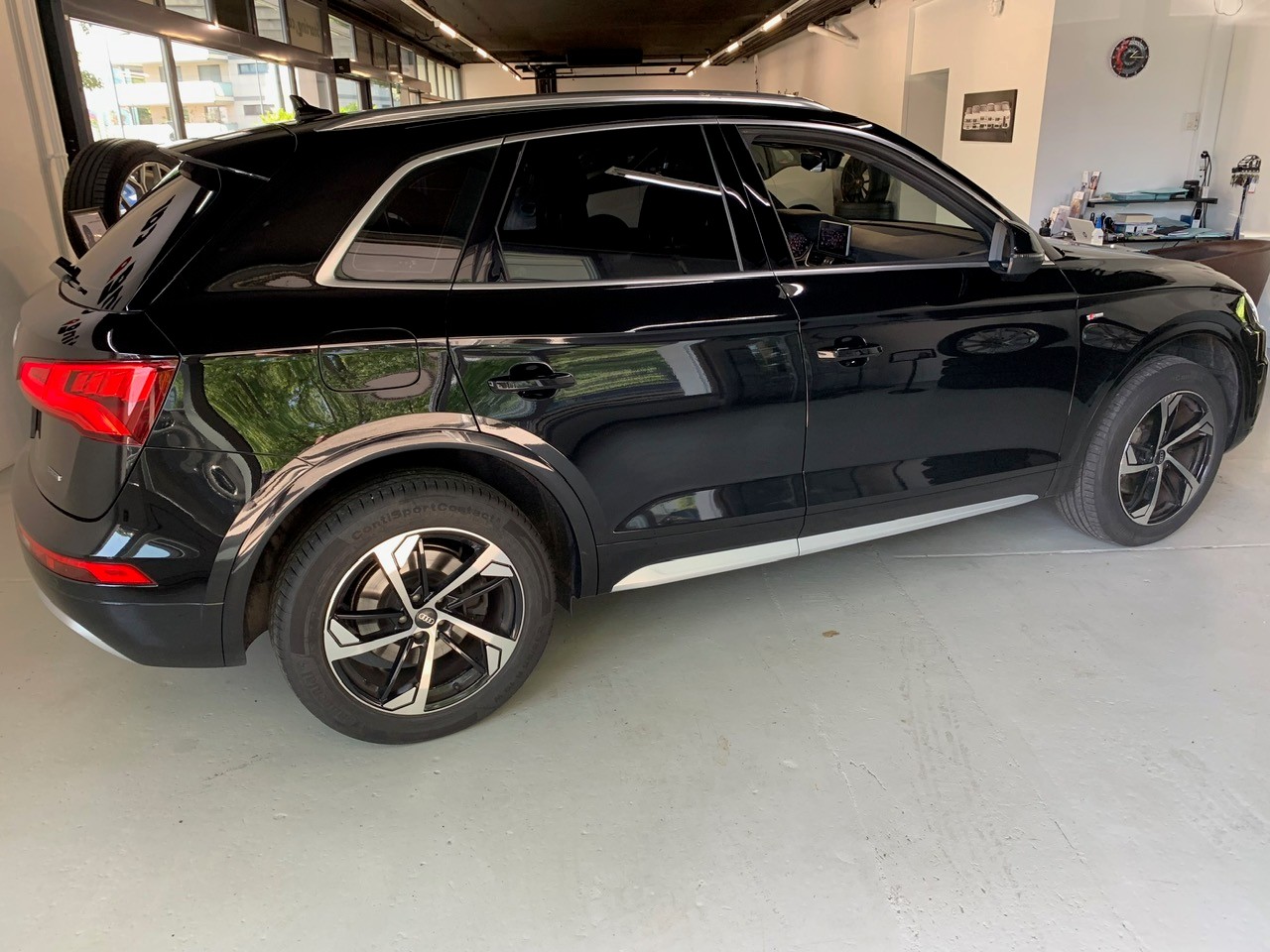 AUDI Q5 2.0 TFSI sport quattro S-tronic-image-9