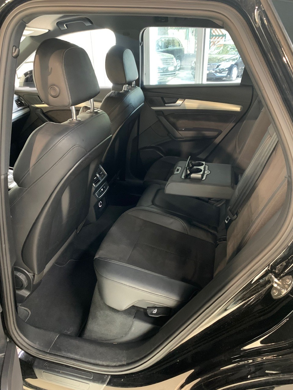 AUDI Q5 2.0 TFSI sport quattro S-tronic-image-30