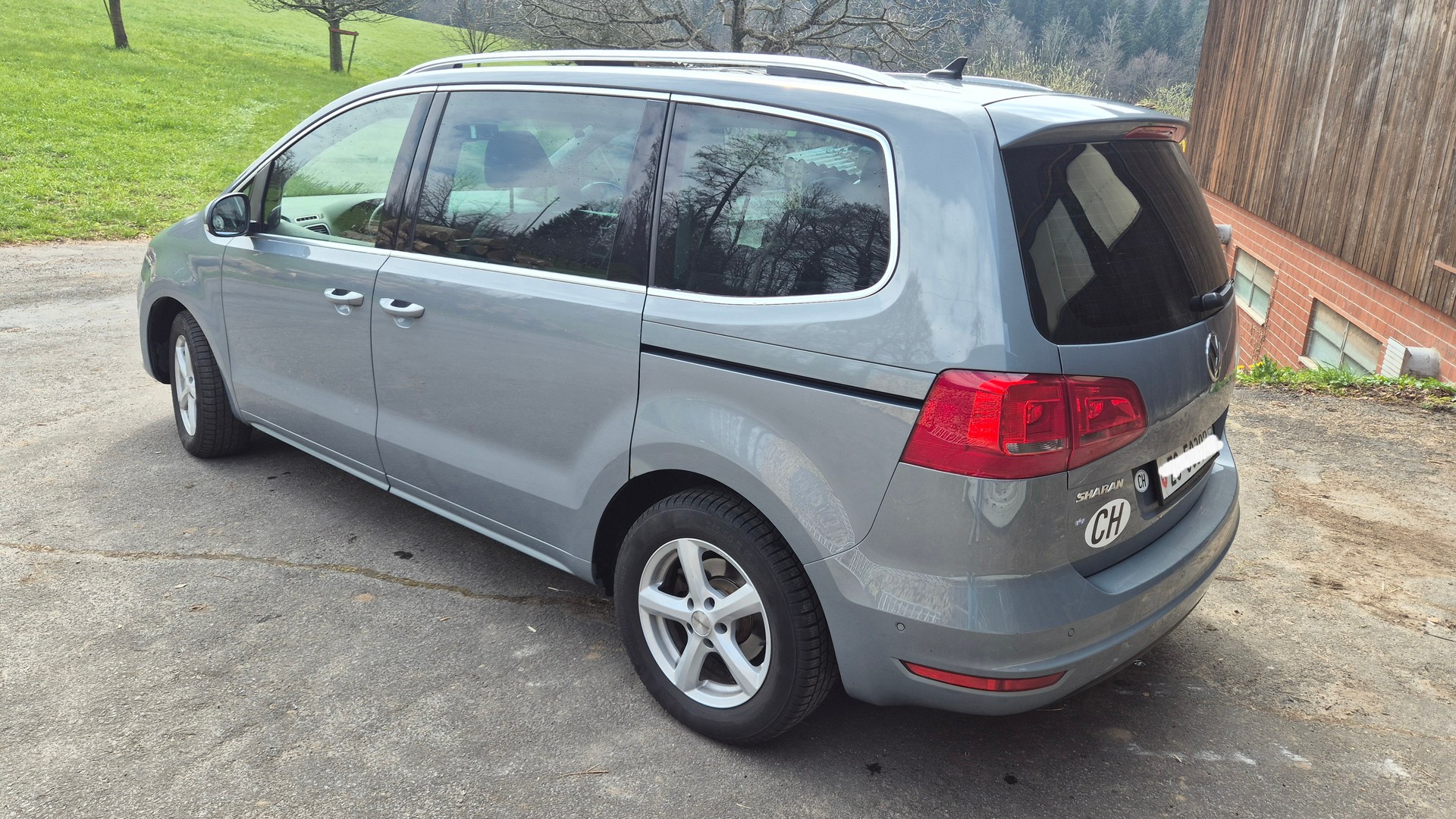 VW Sharan 2.0 TDI BMT Comfortline DSG-image-7