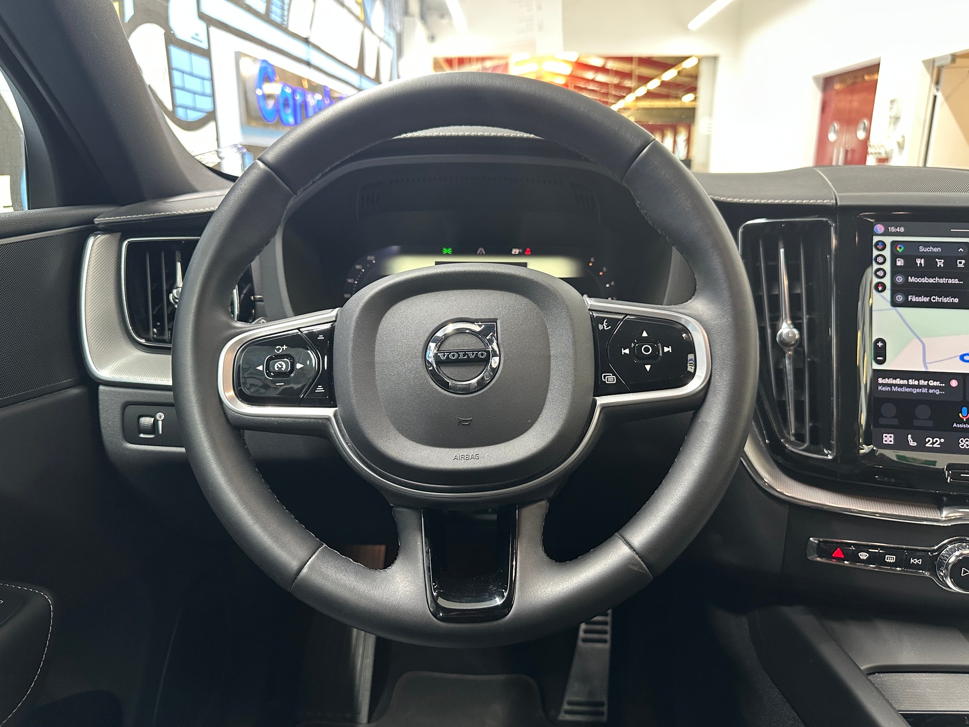 VOLVO XC60 B5 Diesel Mild Hybrid AWD R-Design Geartronic-image-9