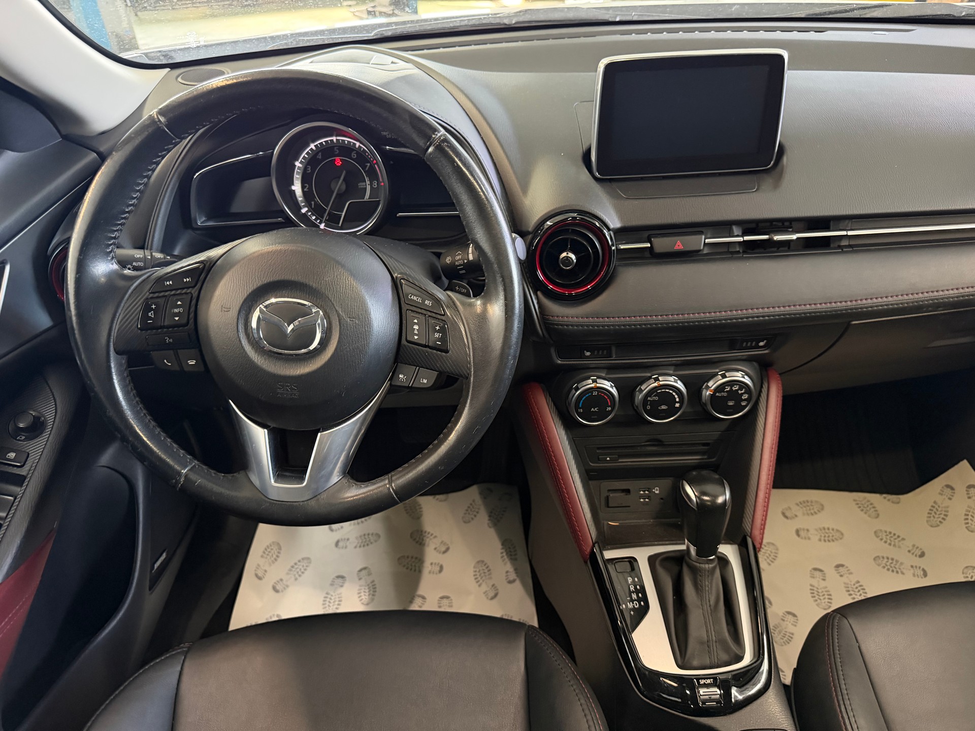 MAZDA CX-3 2.0 Revolution AWD Skyactiv Drive | CH-Auto | 1-Hand | Frisch MFK | AHK | Leder | Navi-image-11