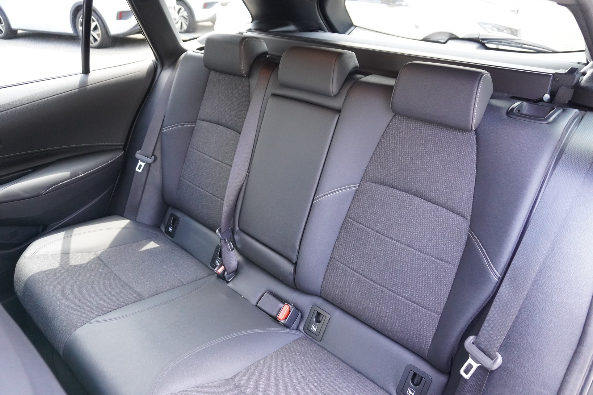 TOYOTA Corolla Touring Sports 1.8 HSD Trend e-CVT-image-15