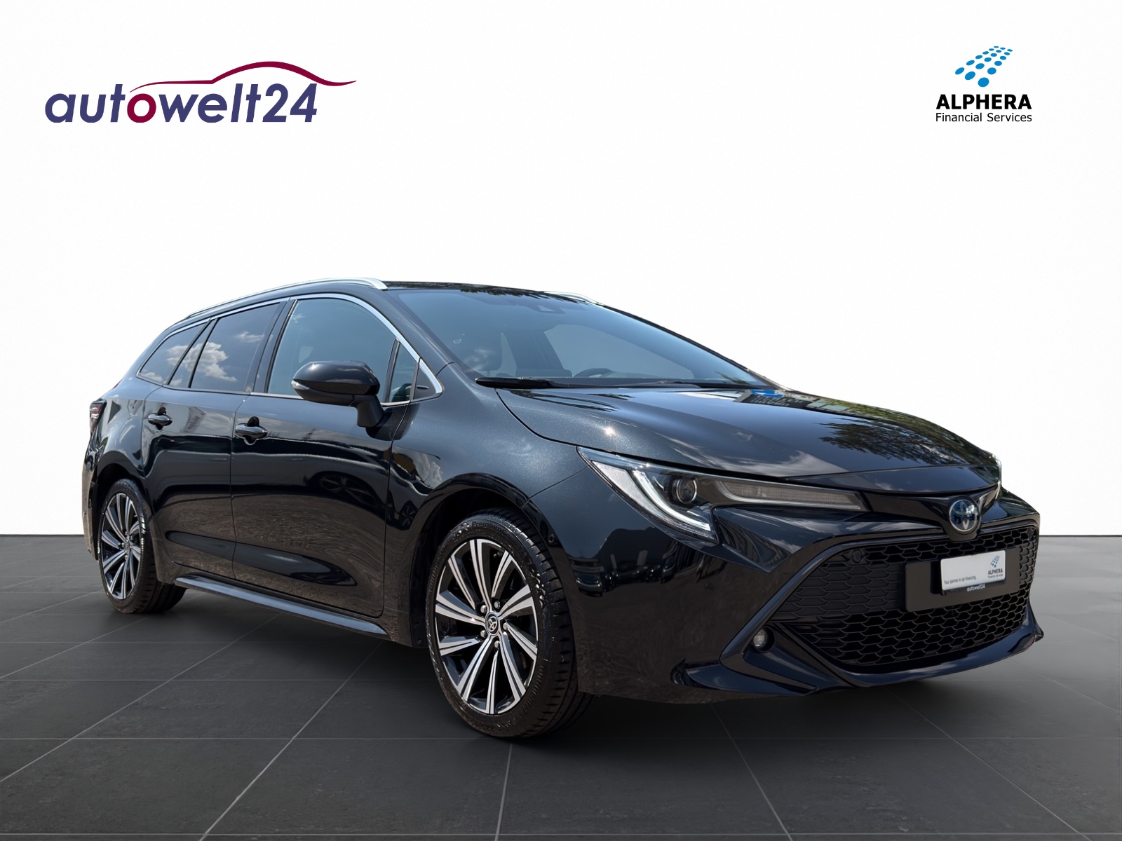TOYOTA Corolla Touring Sports 1.8 HSD Trend e-CVT-image-2