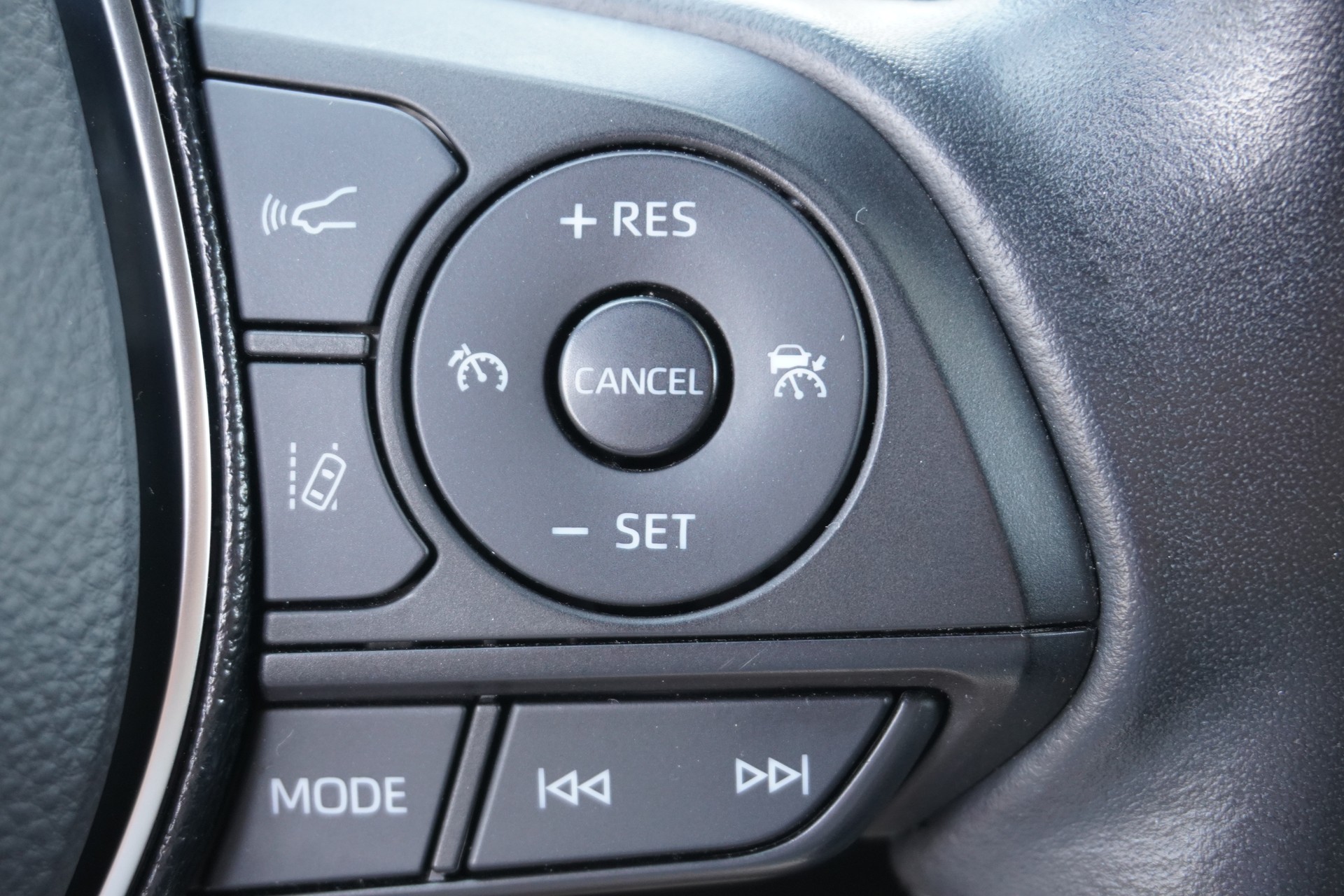 TOYOTA Corolla Touring Sports 1.8 HSD Trend e-CVT-image-23