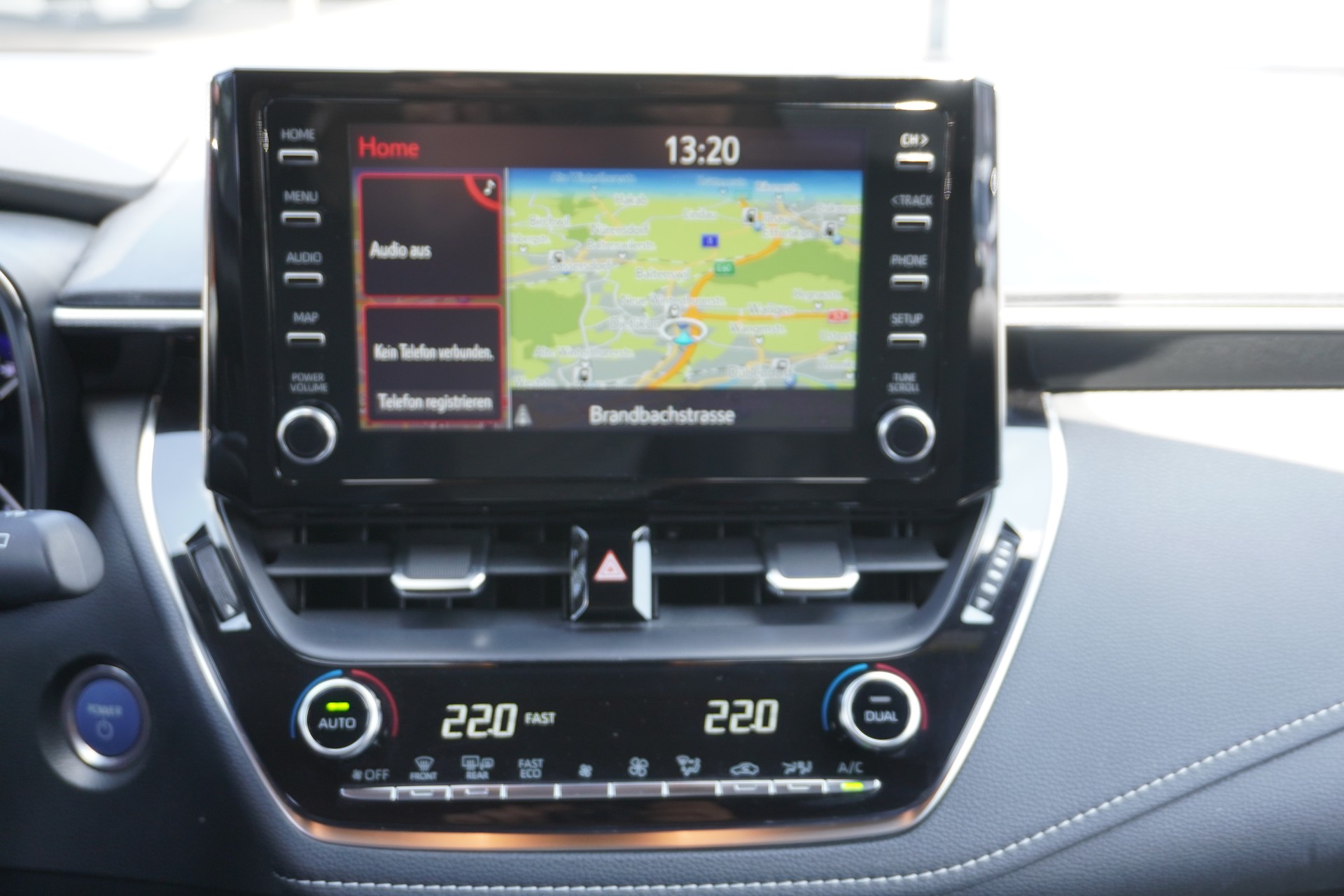TOYOTA Corolla Touring Sports 1.8 HSD Trend e-CVT-image-19