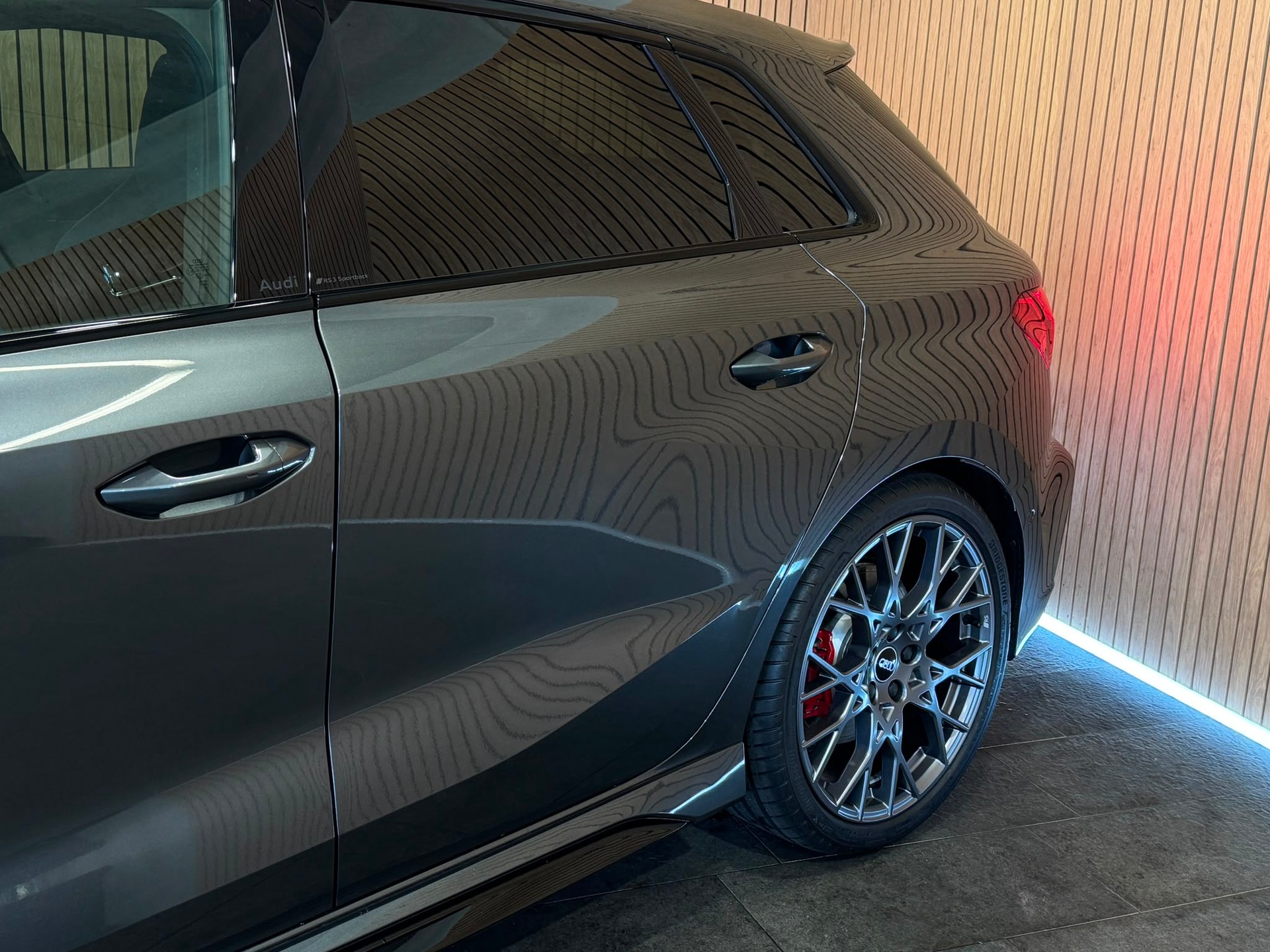 AUDI RS3 Sportback 2.5 TSI competition limited quattro S-tronic-image-5