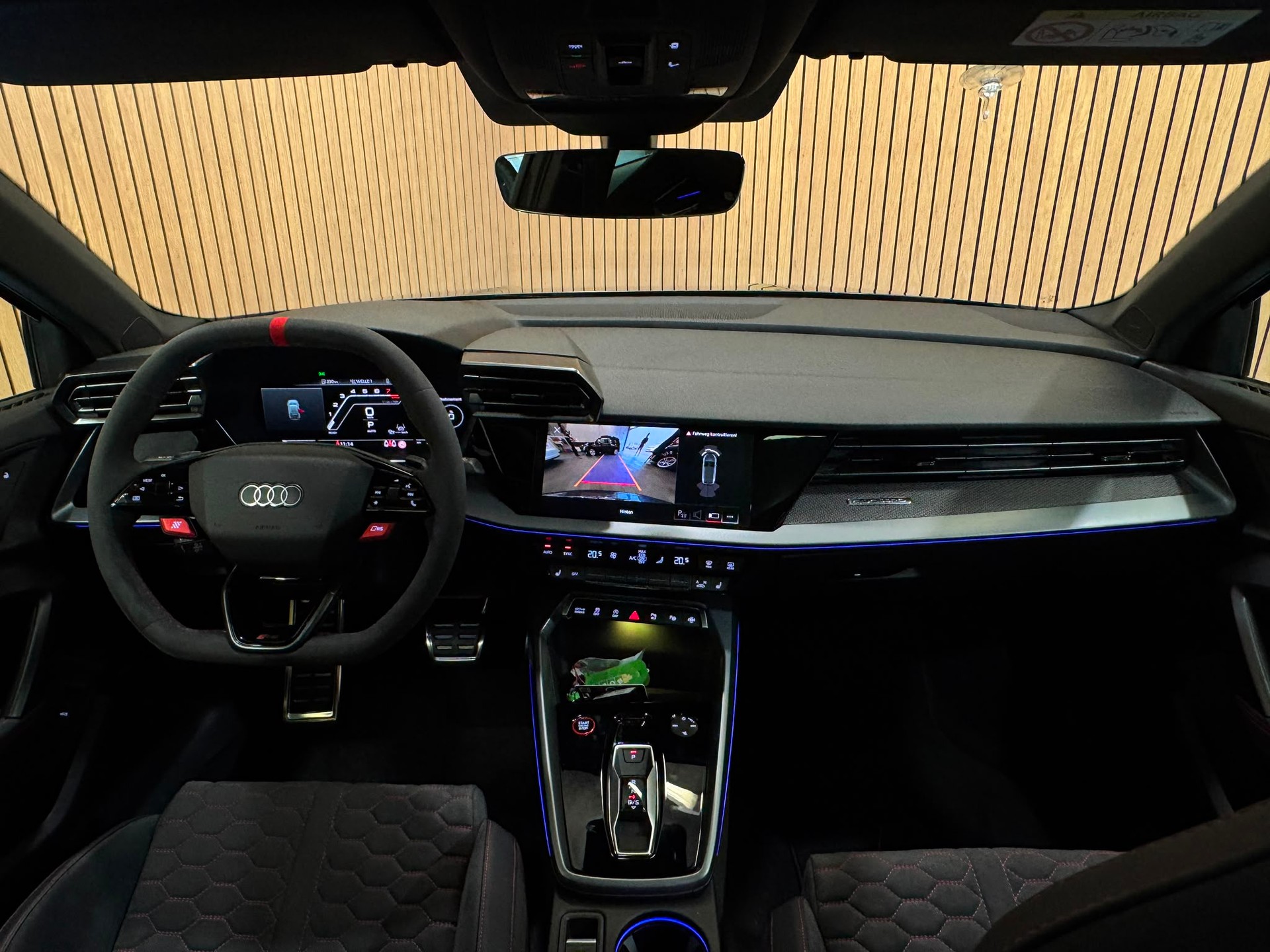 AUDI RS3 Sportback 2.5 TSI competition limited quattro S-tronic-image-11