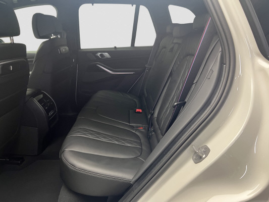 BMW X5 xD 48V 30d M Sport Pro-image-9