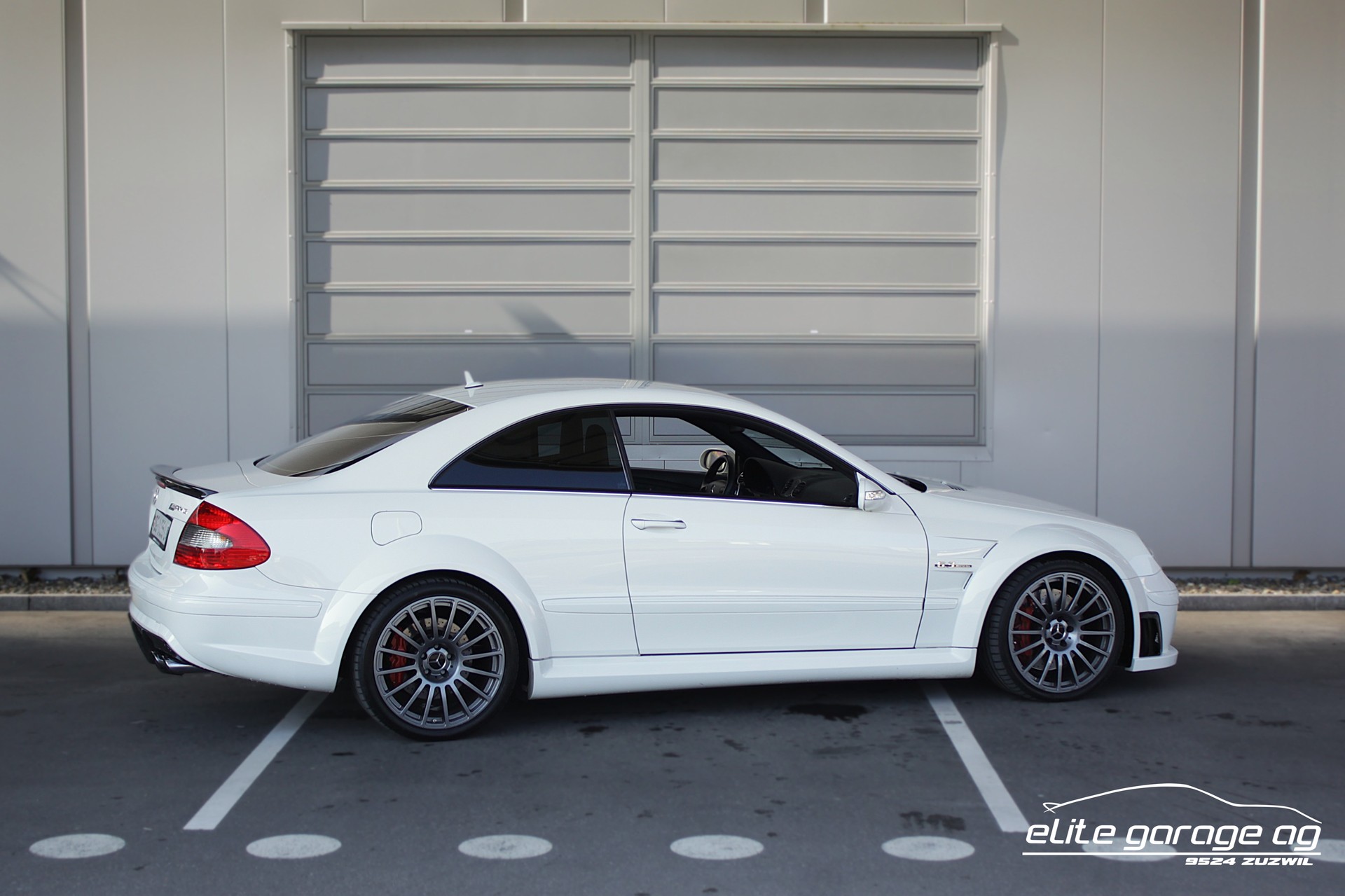 MERCEDES-BENZ CLK 63 AMG Black Series 7G-Tronic-image-4
