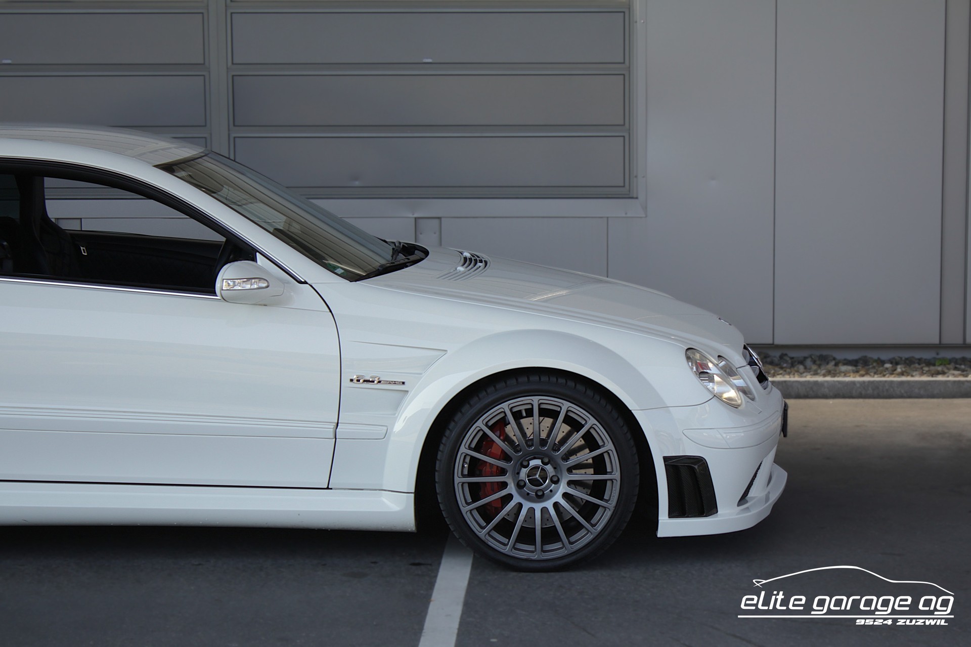 MERCEDES-BENZ CLK 63 AMG Black Series 7G-Tronic-image-9