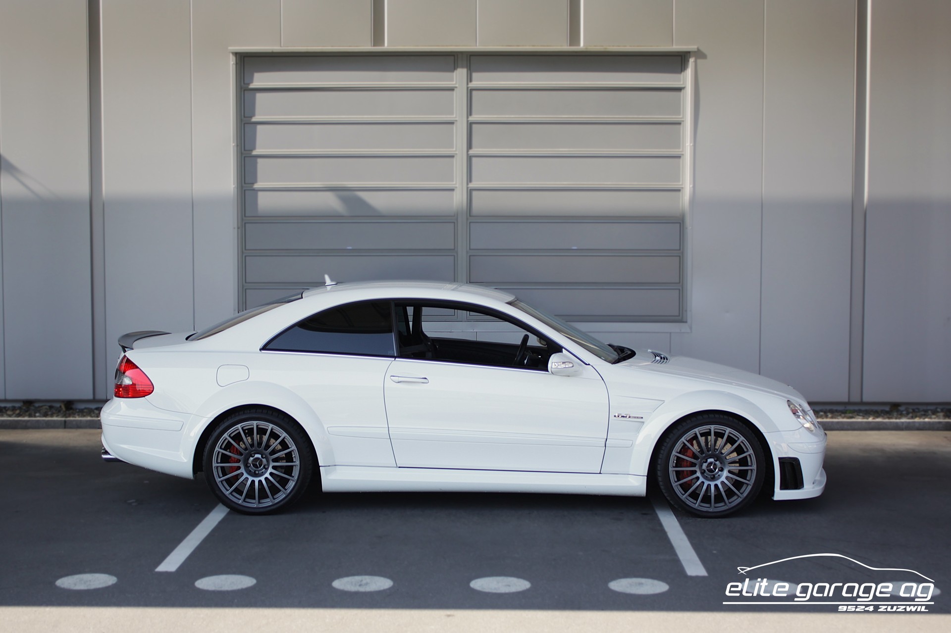 MERCEDES-BENZ CLK 63 AMG Black Series 7G-Tronic-image-5