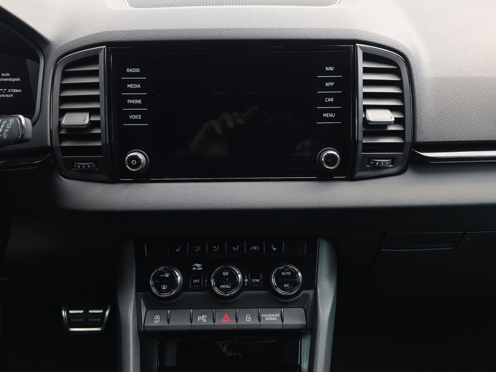 SKODA Karoq 2.0 TSI SportLine 4x4 DSG-image-7