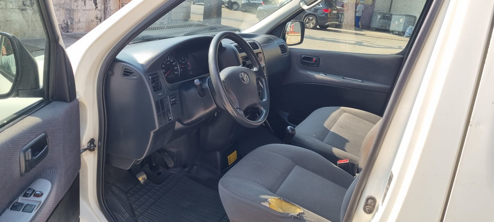 TOYOTA 2.5D 4WD-image-12