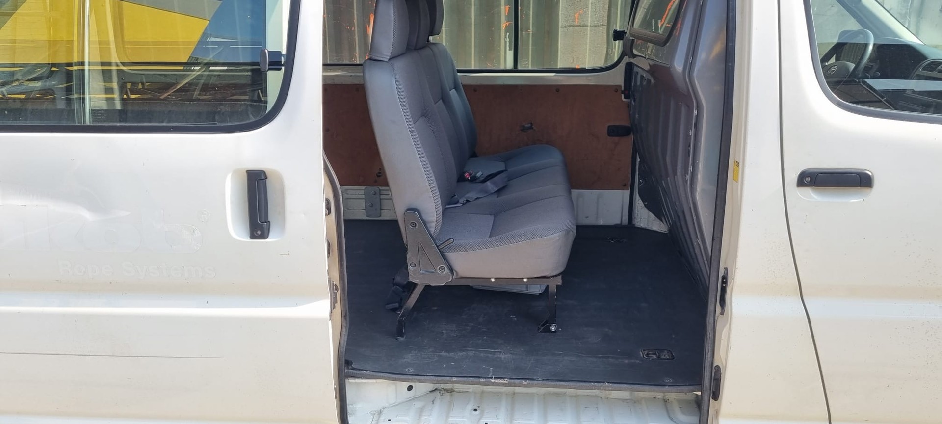 TOYOTA 2.5D 4WD-image-9