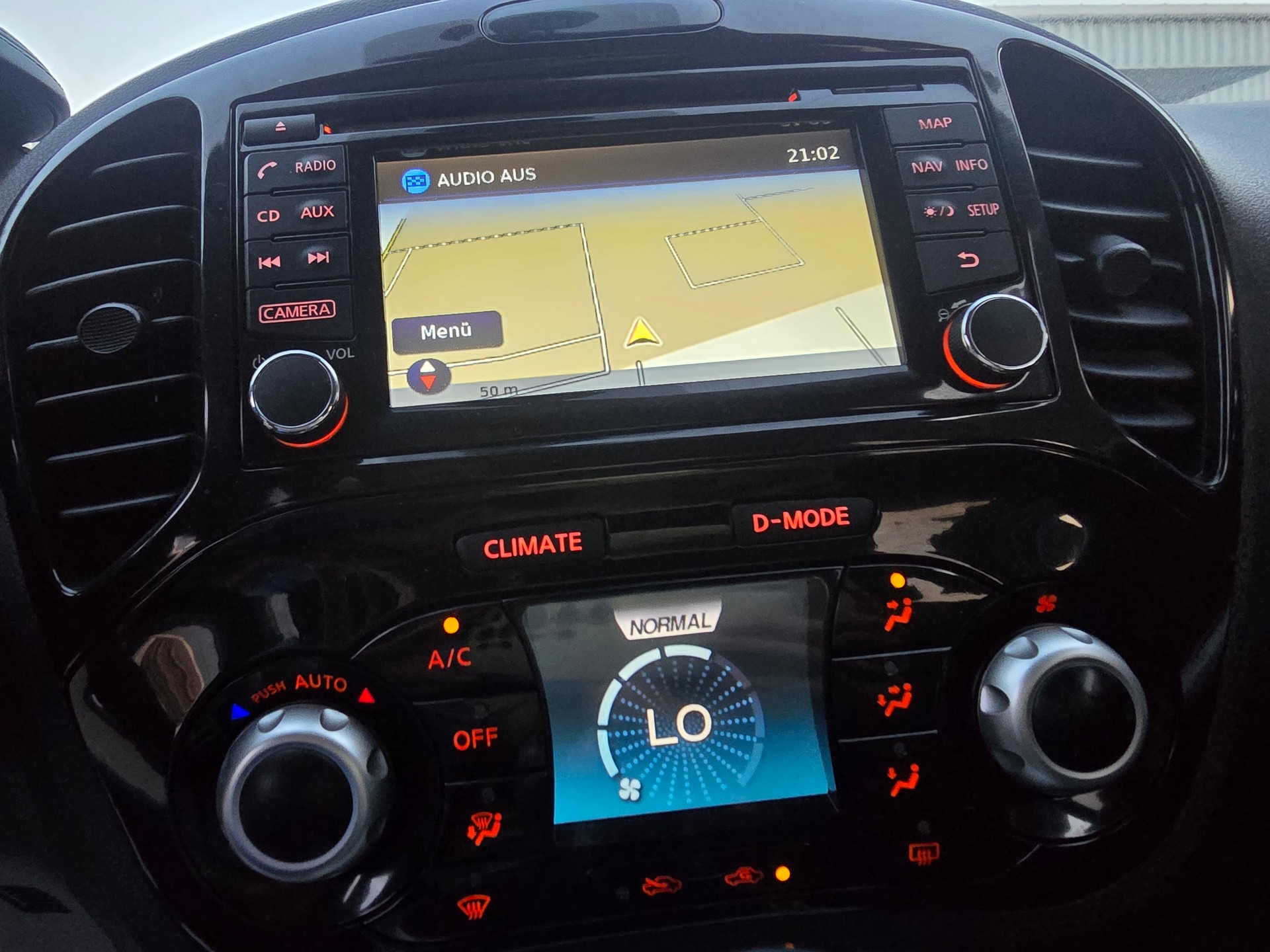 NISSAN Juke 1.6 DIG-T N-Connecta 4x4 Xtronic M-CVT-image-21
