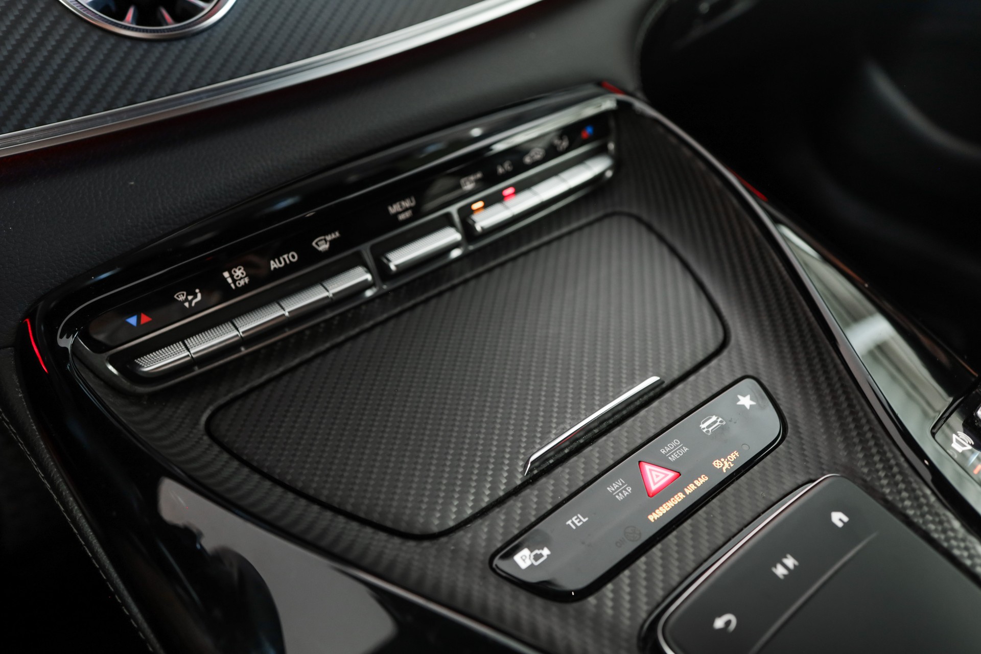 MERCEDES-BENZ AMG GT 4 43 4Matic+ Executive Speedshift MCT-image-31