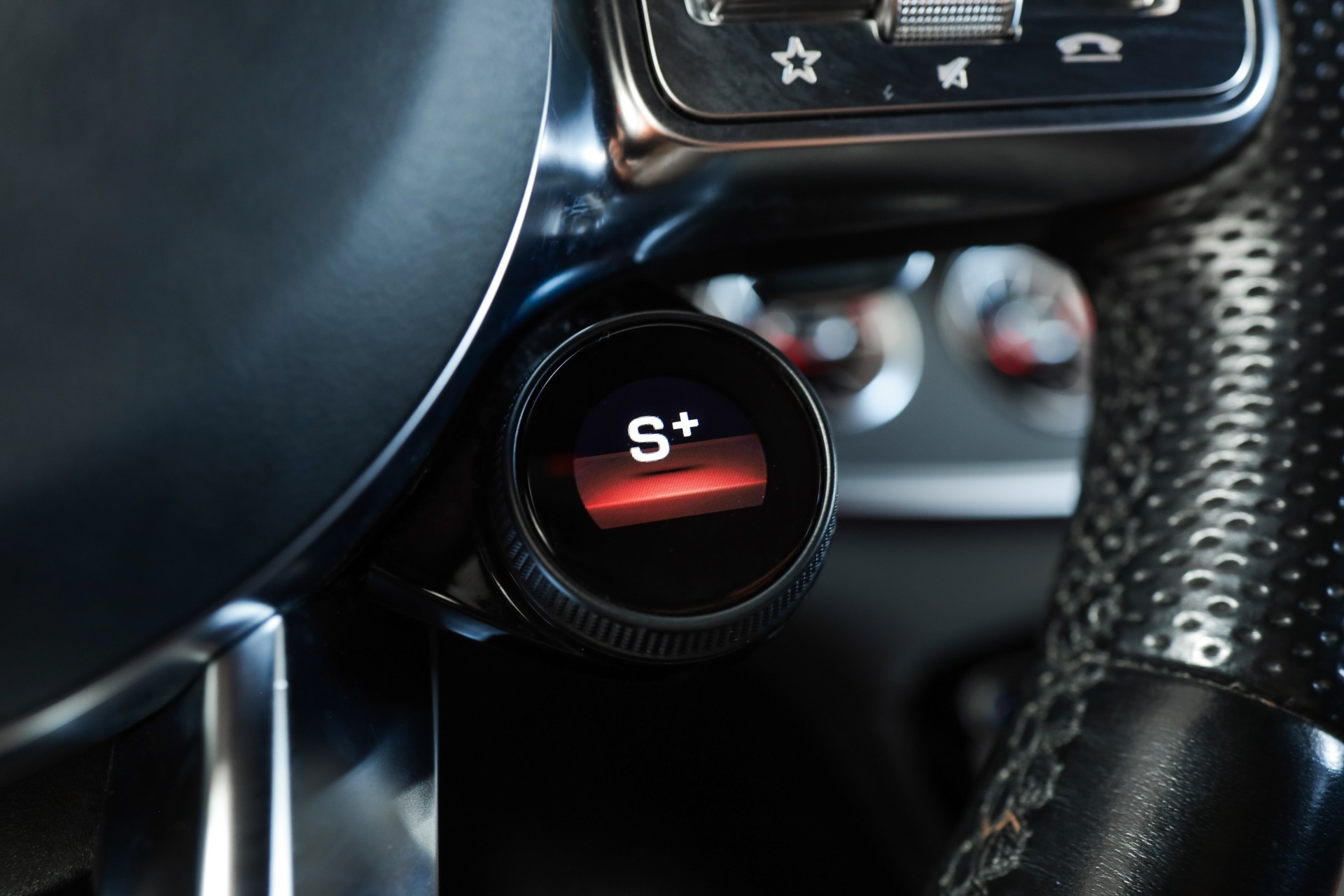 MERCEDES-BENZ AMG GT 4 43 4Matic+ Executive Speedshift MCT-image-22