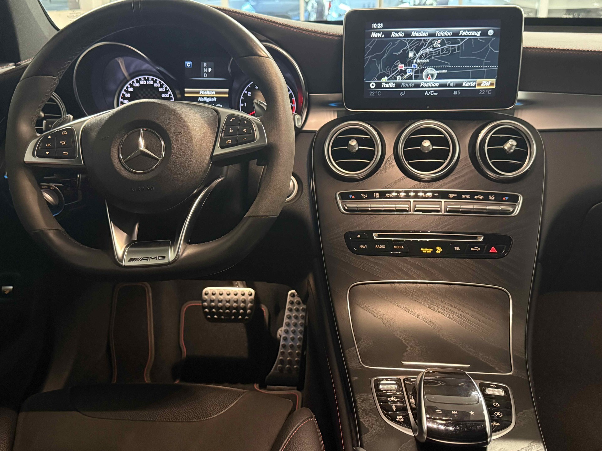 MERCEDES-BENZ GLC 43 AMG 4Matic 9G-Tronic-image-14
