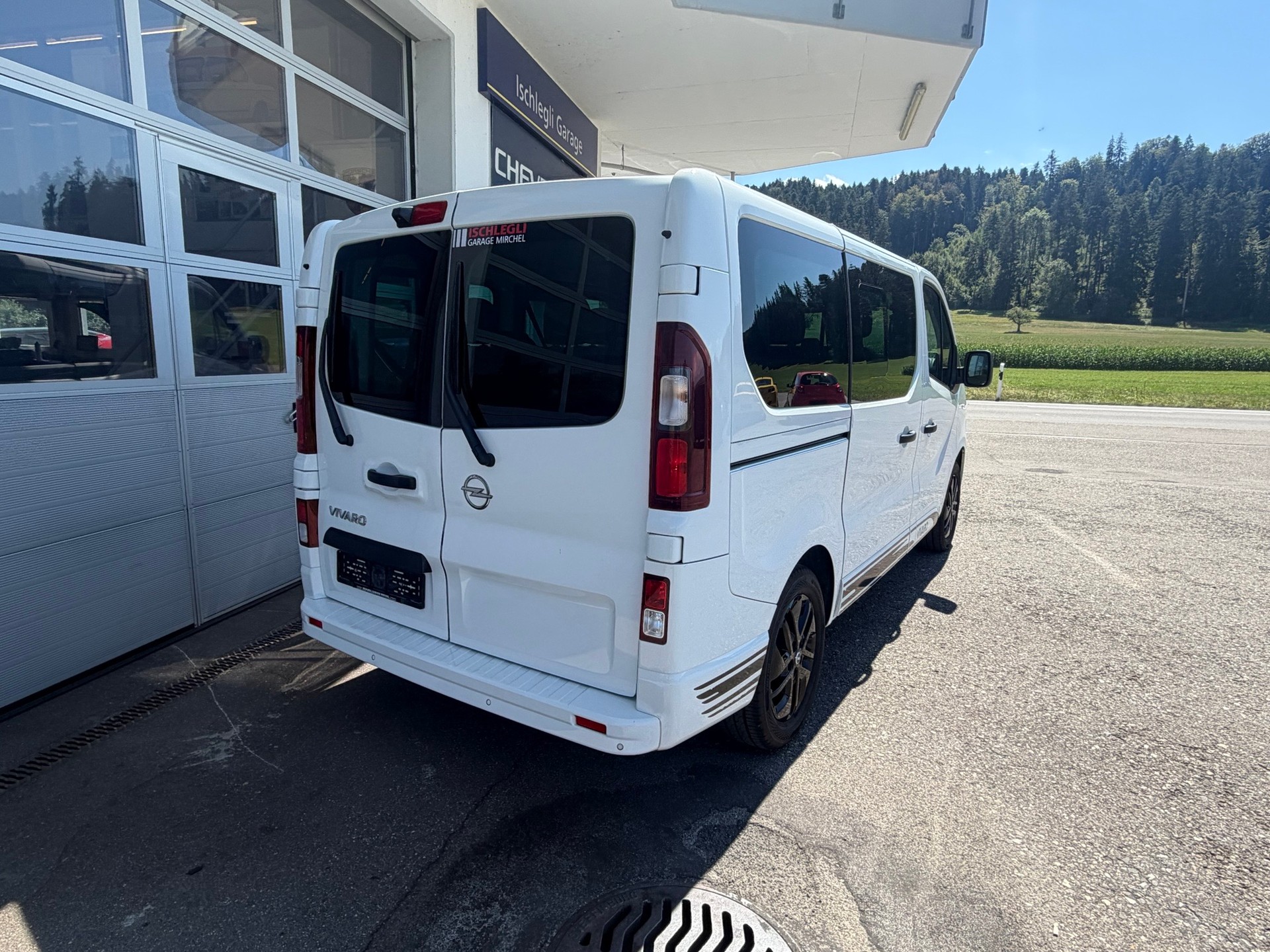 OPEL Vivaro 1.6 CDTI Combi+ 2.7t L1H1-image-5