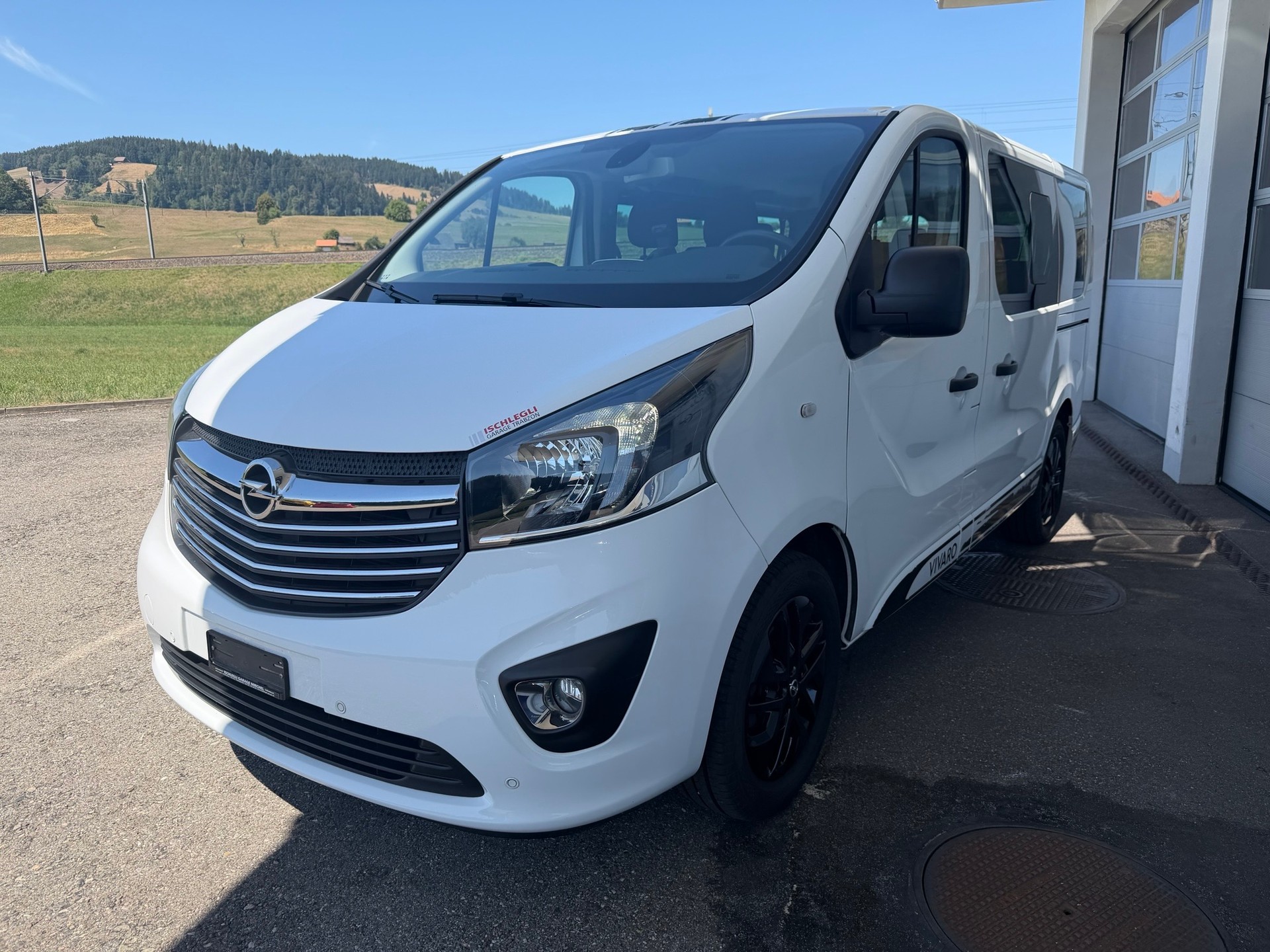 OPEL Vivaro 1.6 CDTI Combi+ 2.7t L1H1-image-3