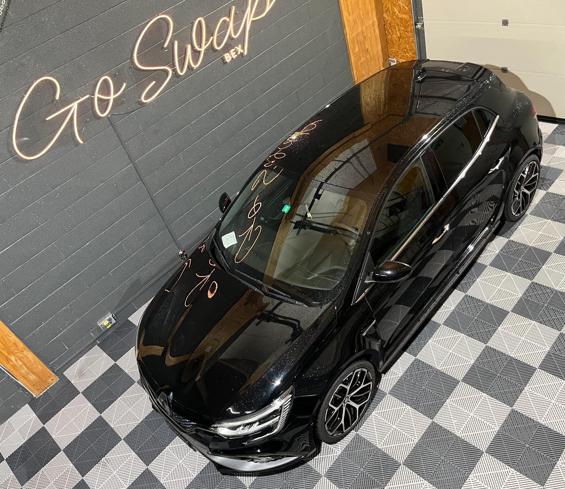 RENAULT Mégane Trophy 300 EDC-image-7