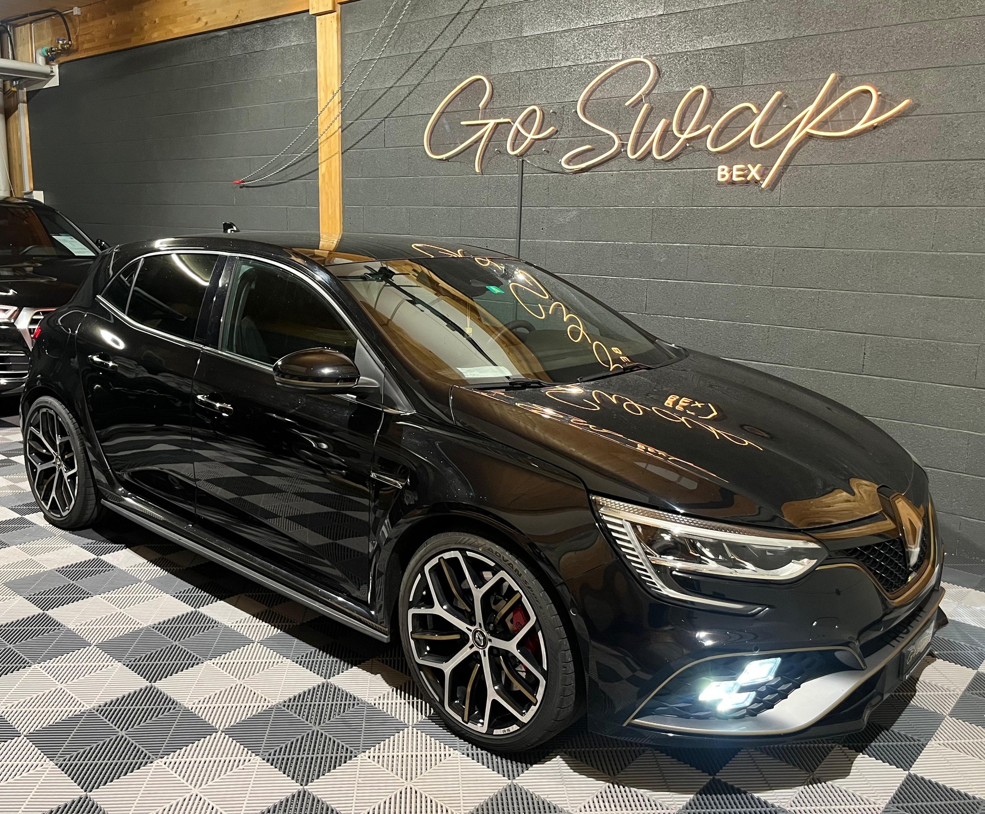 RENAULT Mégane Trophy 300 EDC-image-0