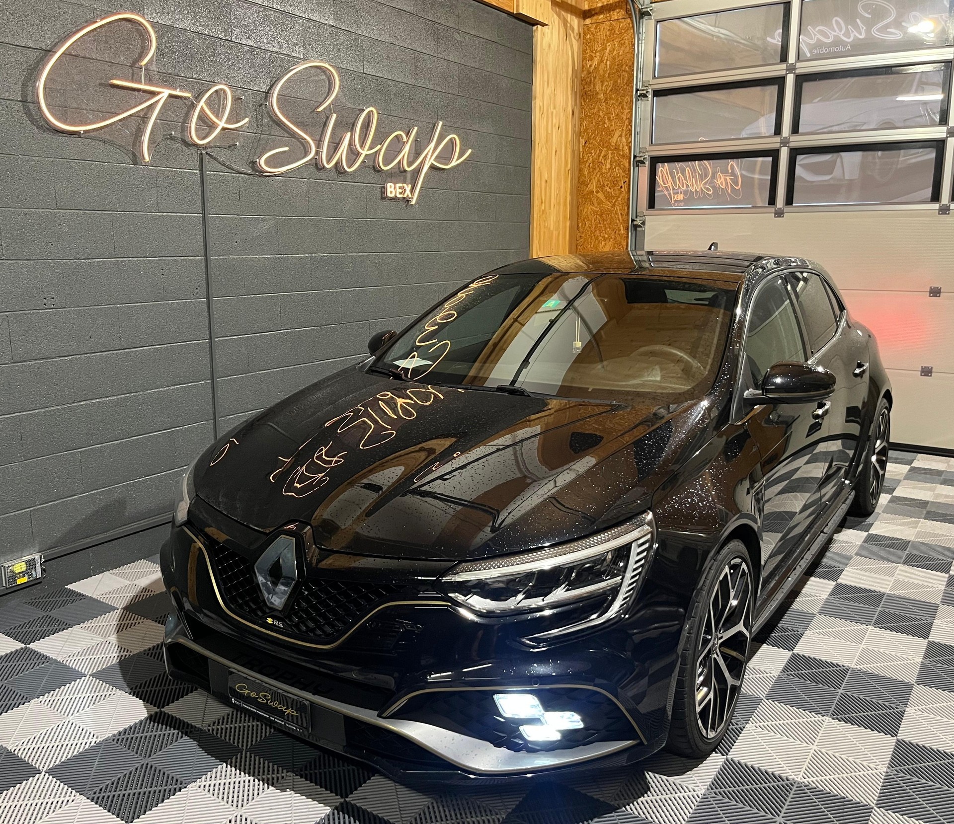 RENAULT Mégane Trophy 300 EDC-image-6