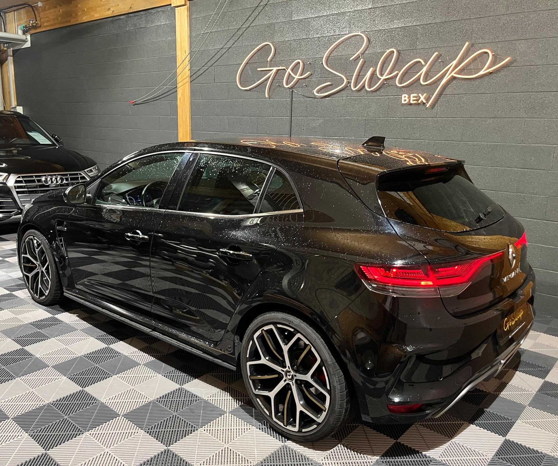 RENAULT Mégane Trophy 300 EDC-image-9