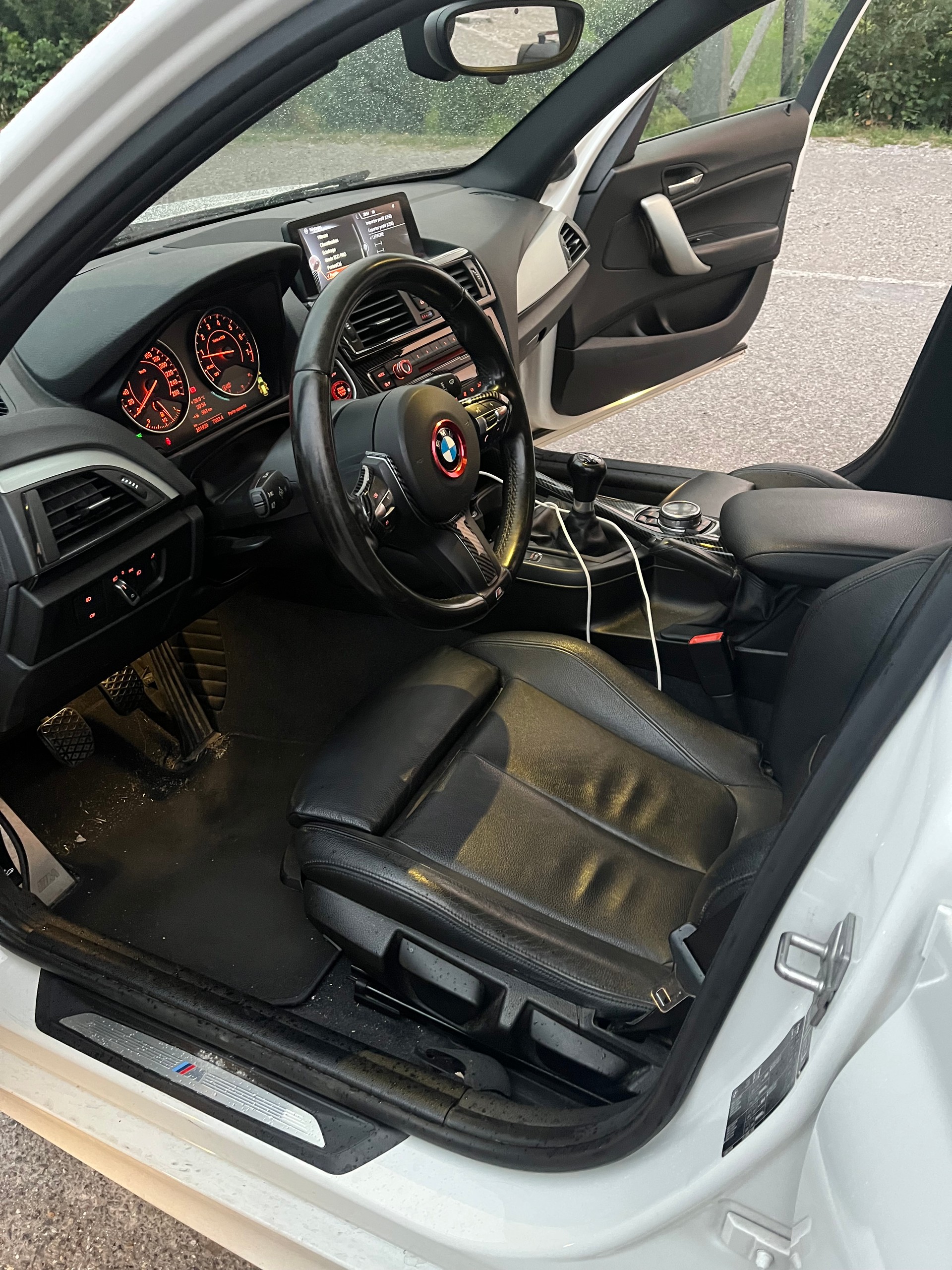 BMW 116i M Sport-image-1