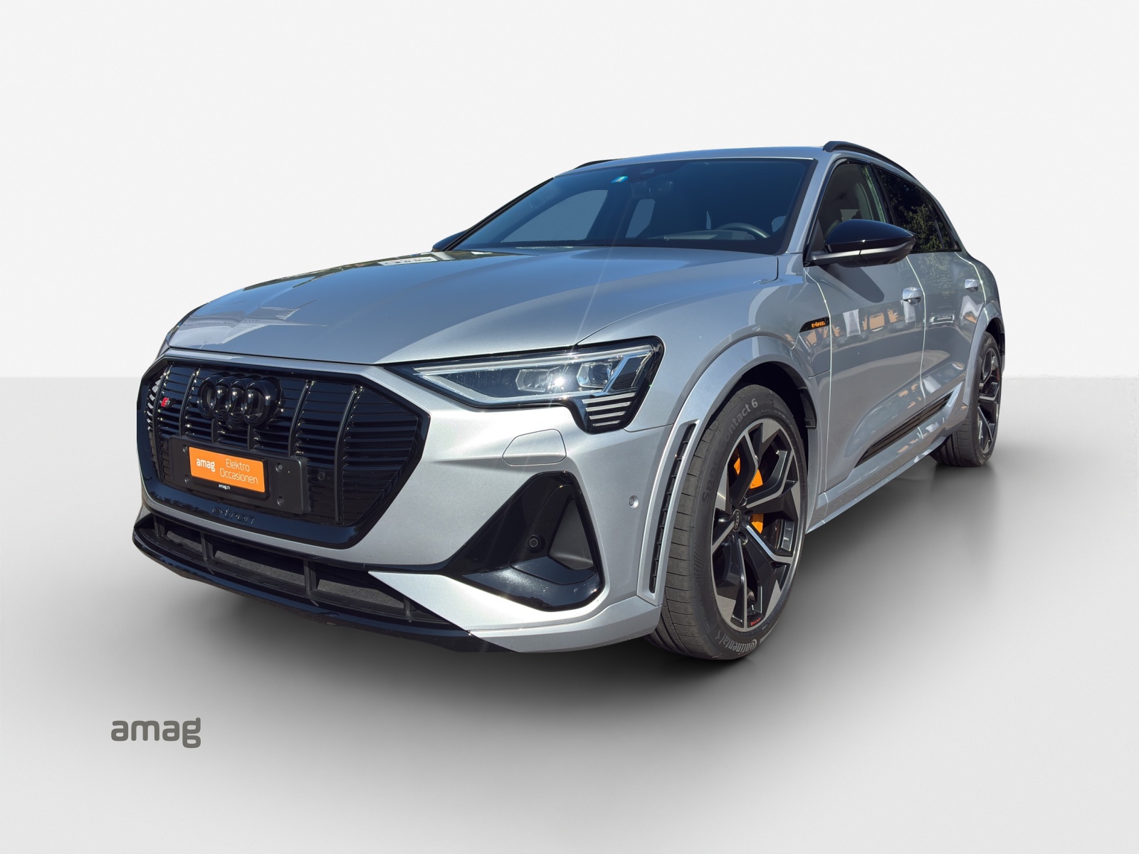 AUDI e-tron S quattro-image-0