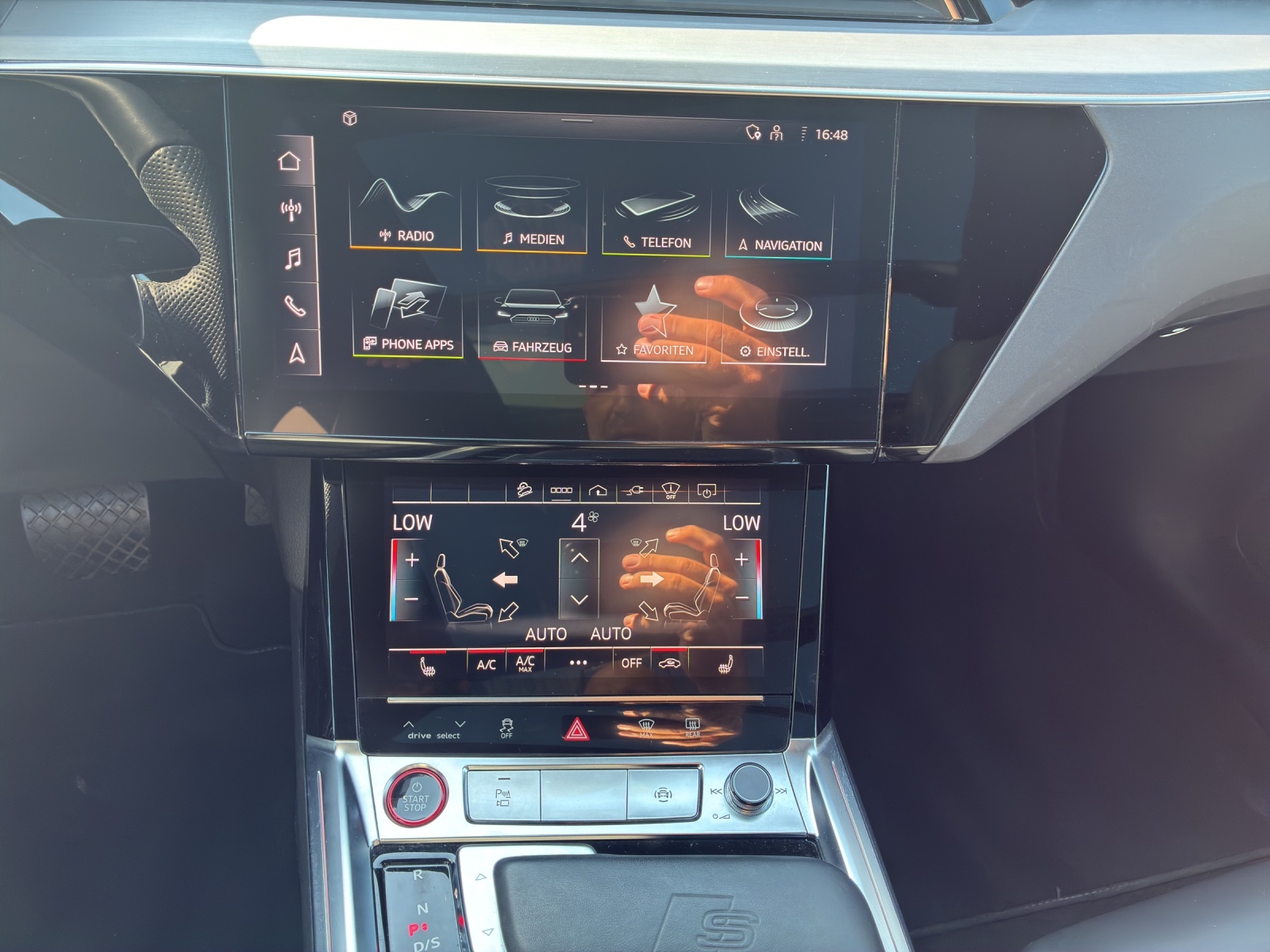 AUDI e-tron S quattro-image-14