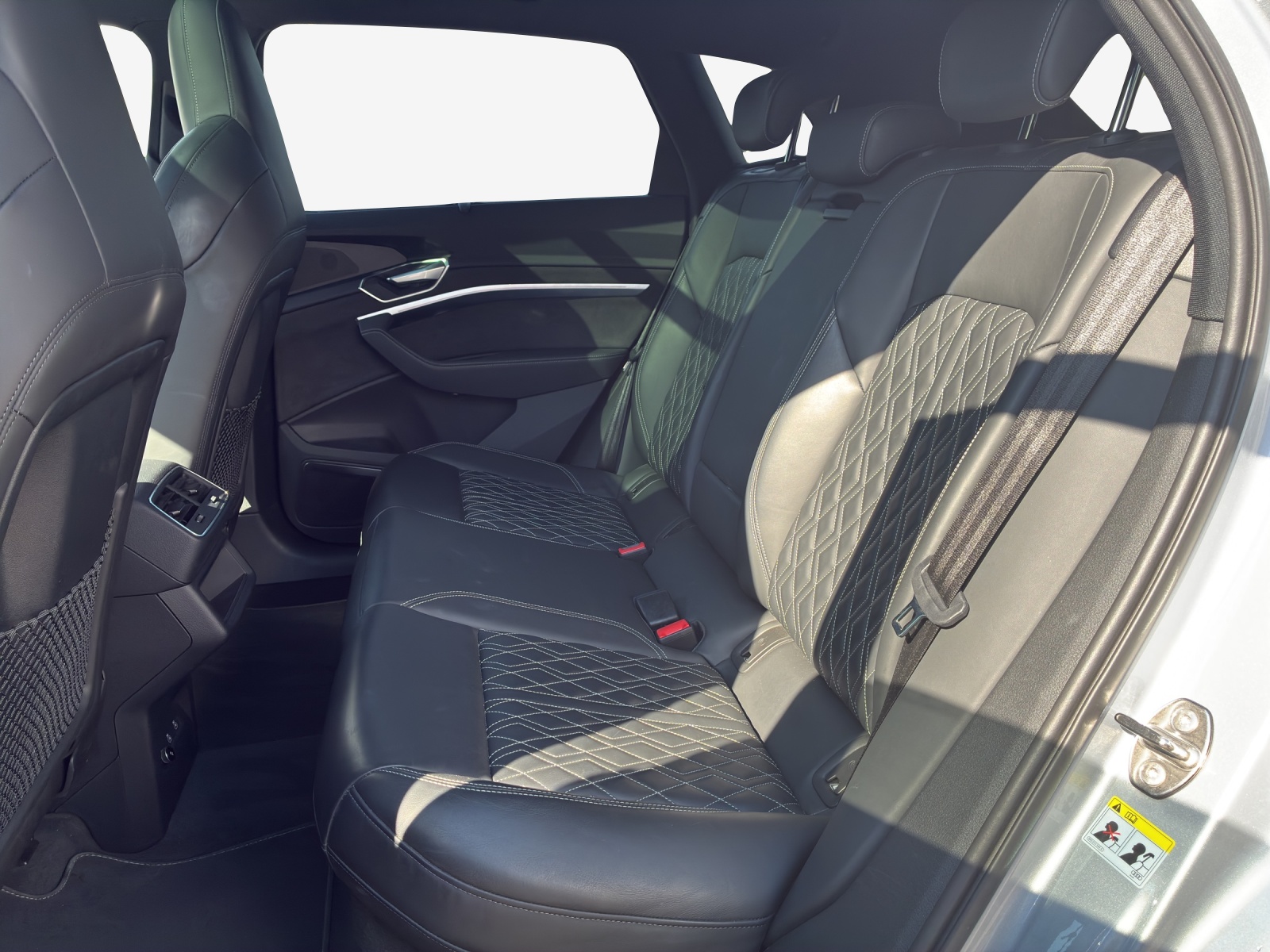 AUDI e-tron S quattro-image-7