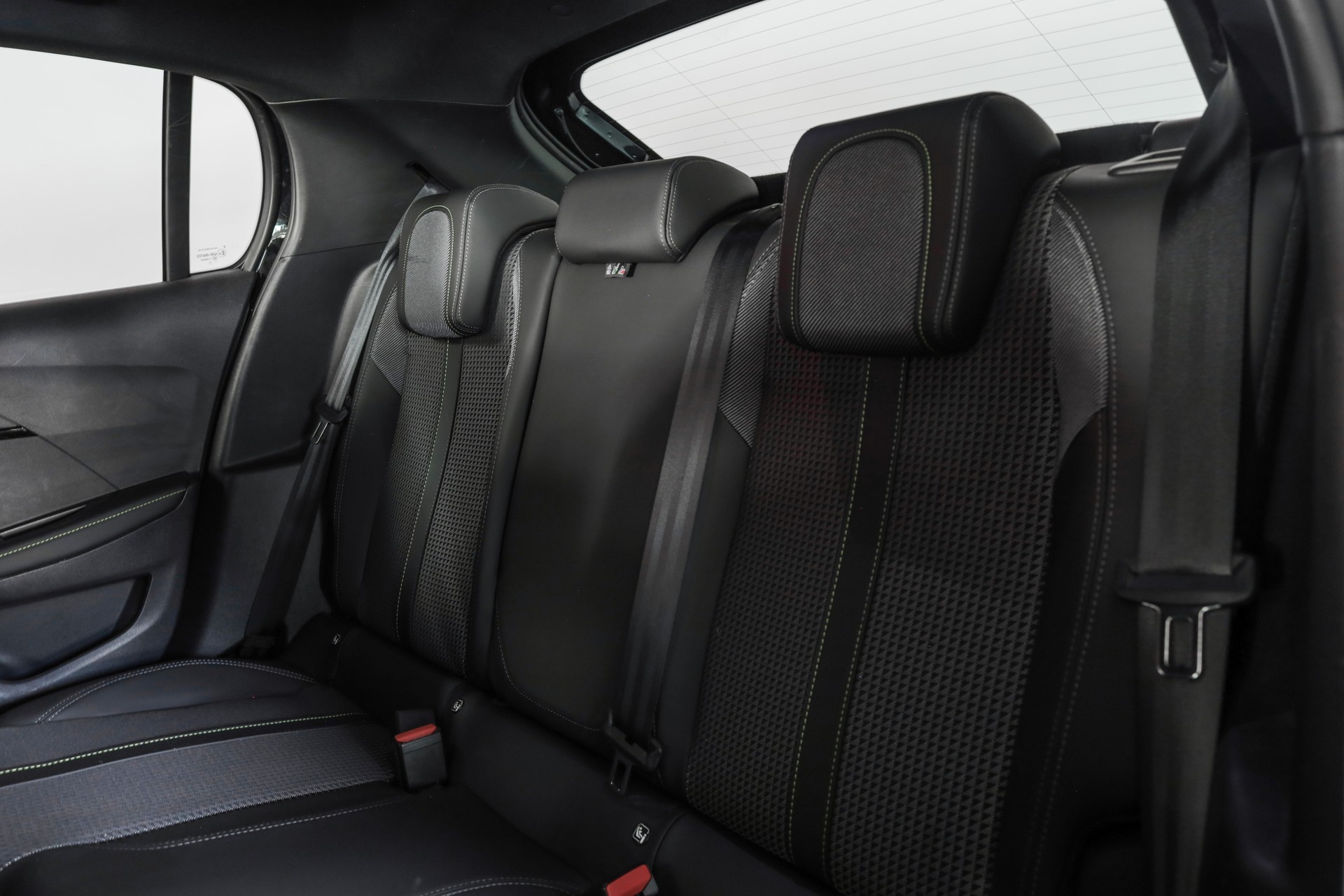 PEUGEOT 208 Elektrik GT-image-15