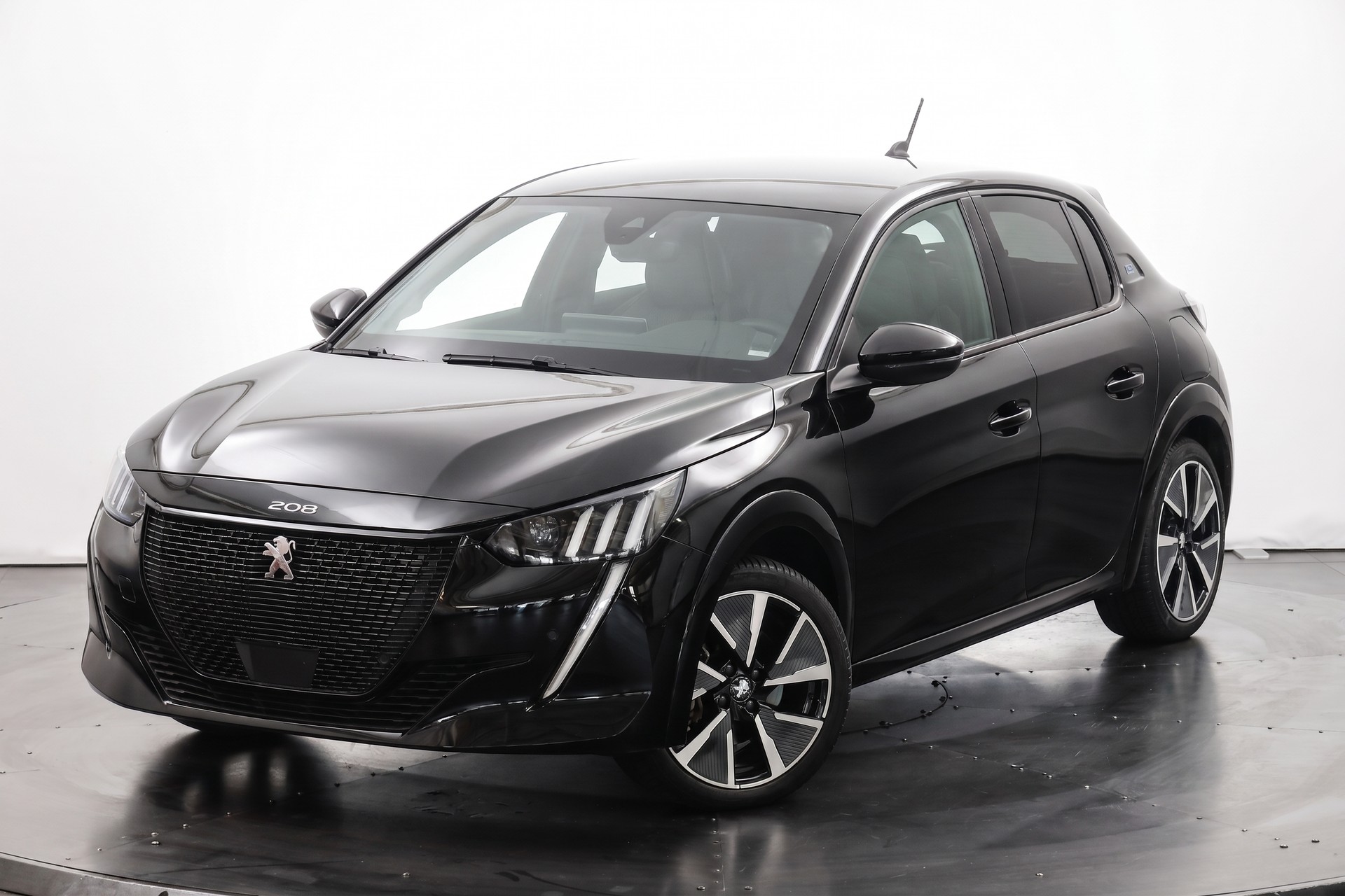 PEUGEOT 208 Elektrik GT-image-5