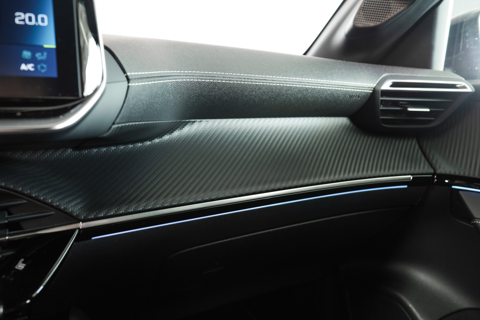 PEUGEOT 208 Elektrik GT-image-20