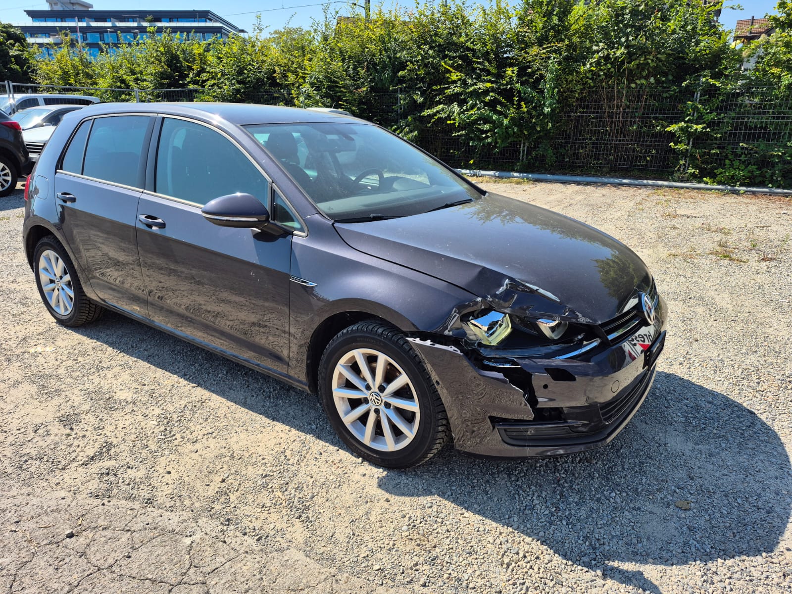 VW Golf 1.2 TSI Lounge-image-2