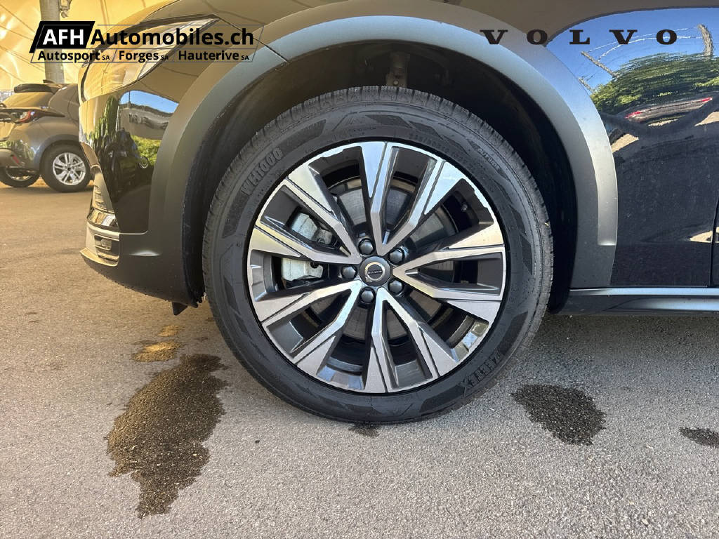 VOLVO V90 Cross Country 2.0 B5 Plus-image-16